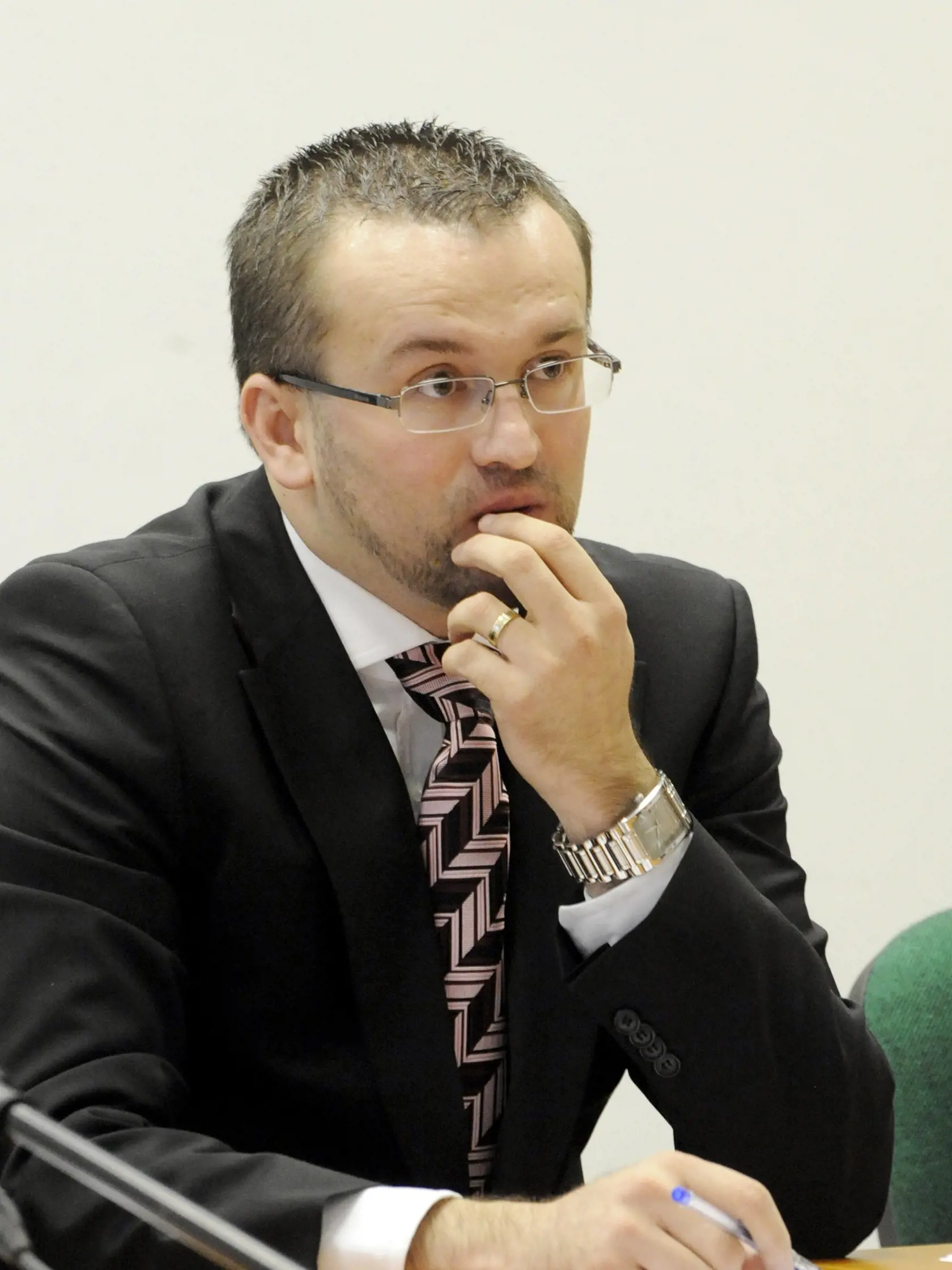 Šéf SIS Vladimír Pčolinský sa nakazil koronavírusom