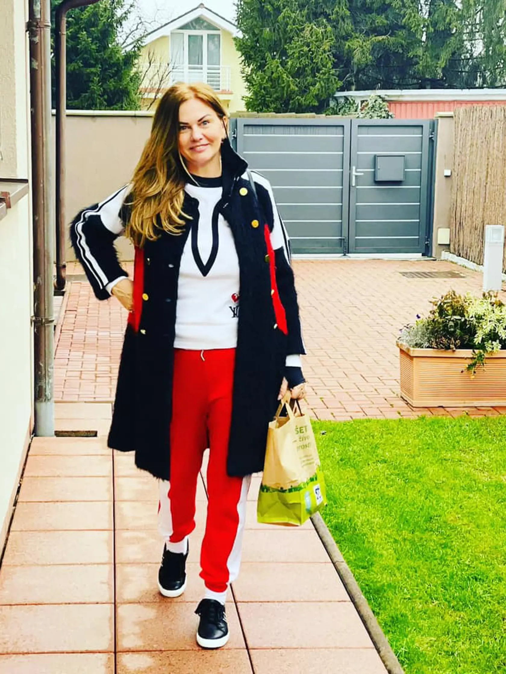 Europoslankyňa Monika Beňová trávi všetok svoj možný čas s dcérkou Leou. Niekedy treba ísť ale aj nakúpiť.