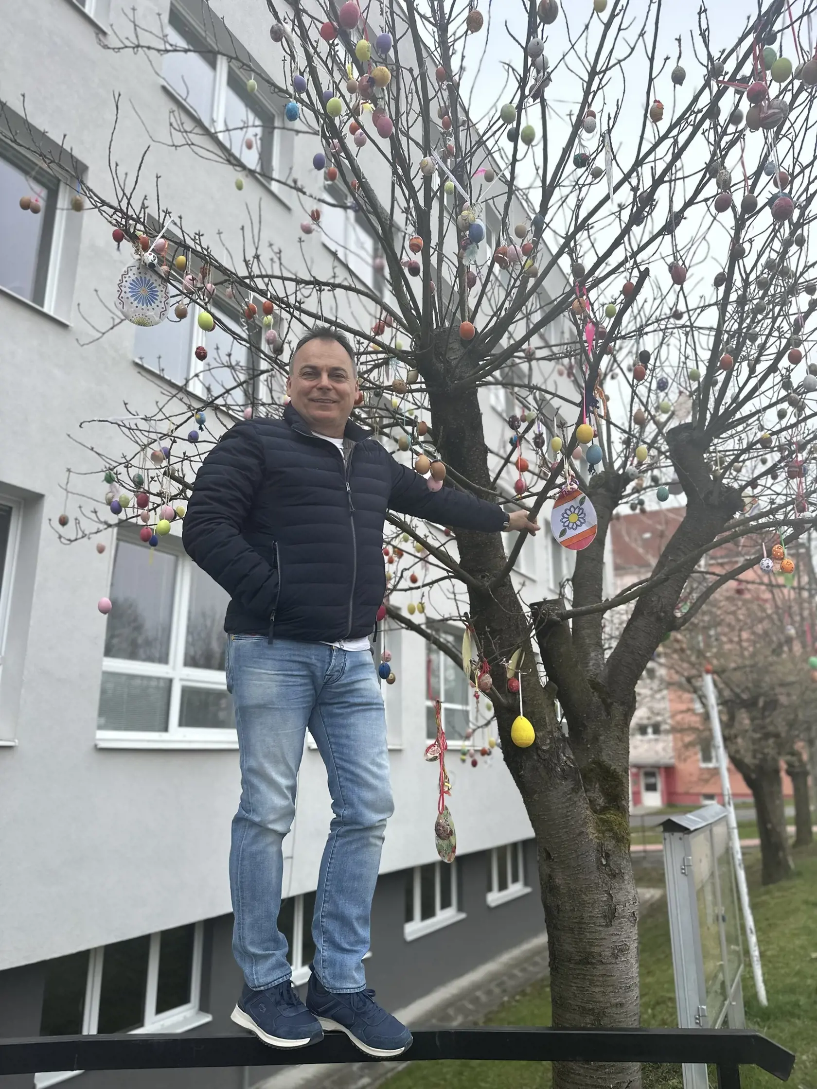 "Keby to bolo v možnostiach mesta, tak zriadenie tábora nepovolím. Taktiež sa dôrazne od tohto rozhodnutia dištancujem," uviedol primátor Dalibor Surkoš.