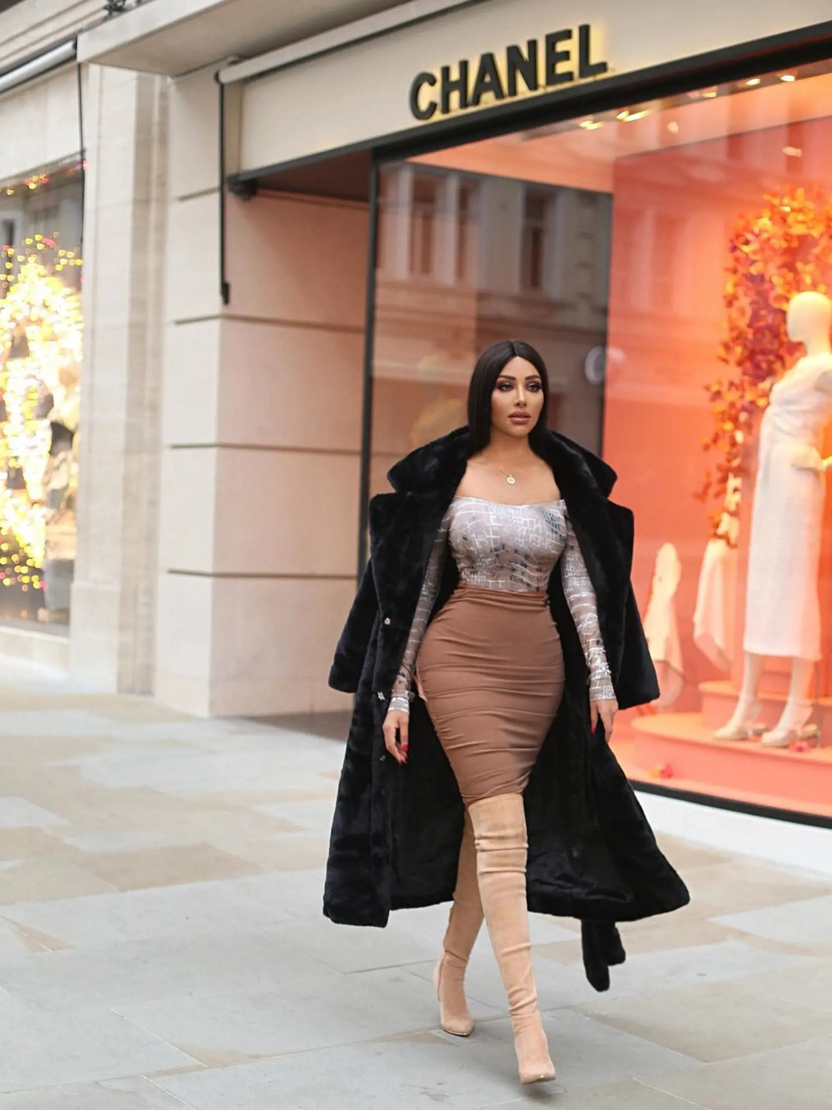 Chaly D.N. si dopraje luxusné kúsky tak, ako Kim Kardashian. Aby sa jej čo najviac podobala.