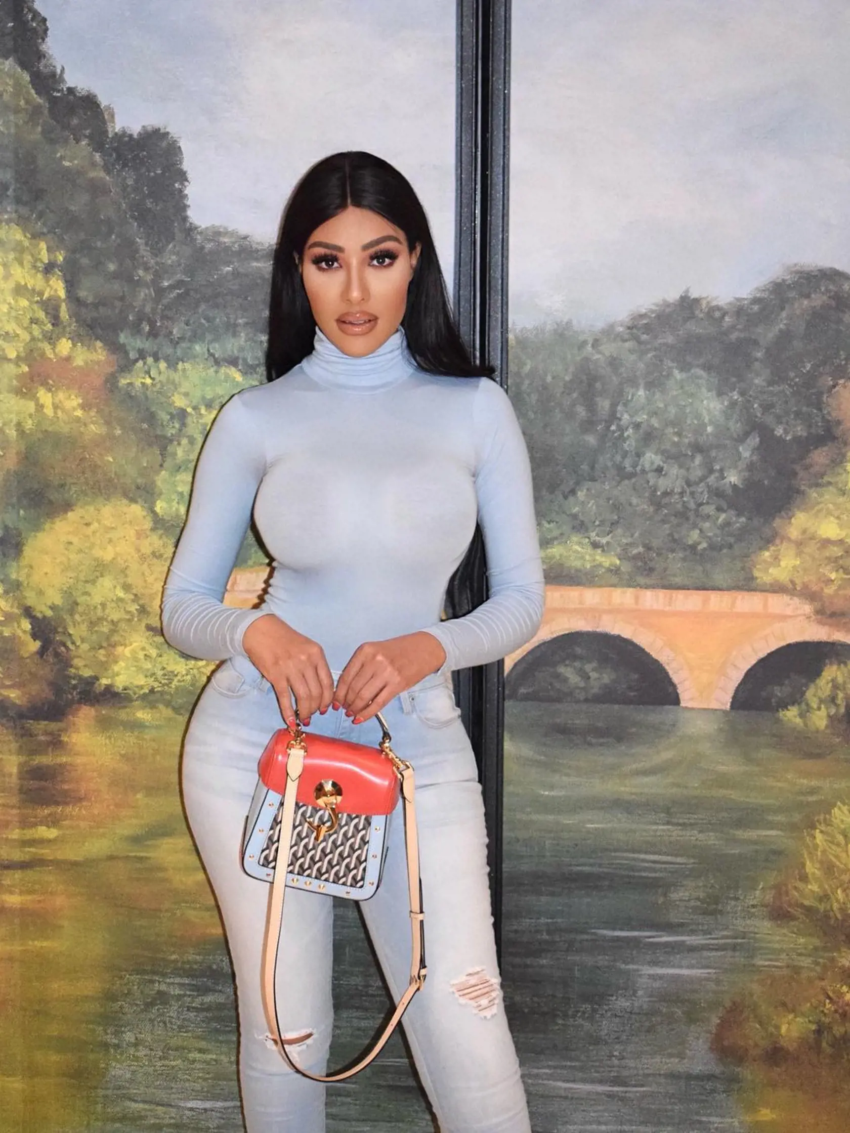 Nakupuje také kúsky, aké nosí Kim Kardashian.