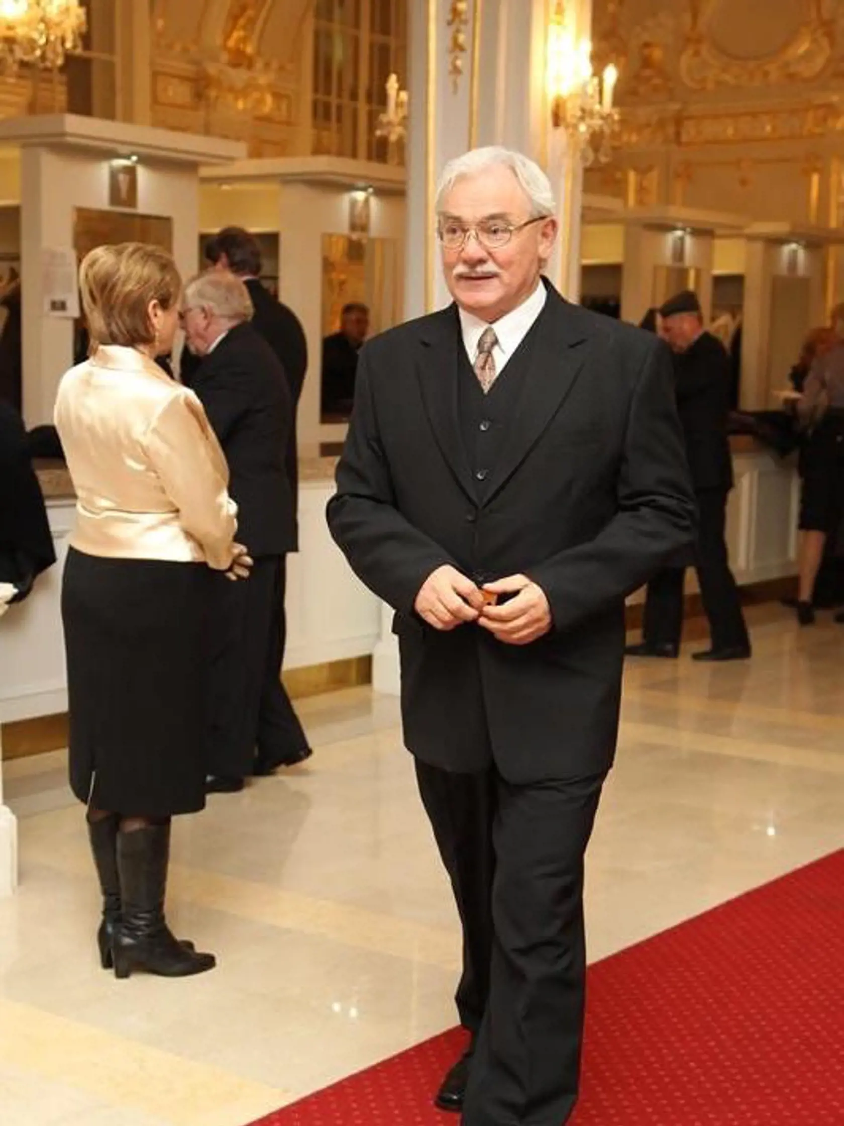 Ján Cuper patril k známym politikom mečiarovskej éry.