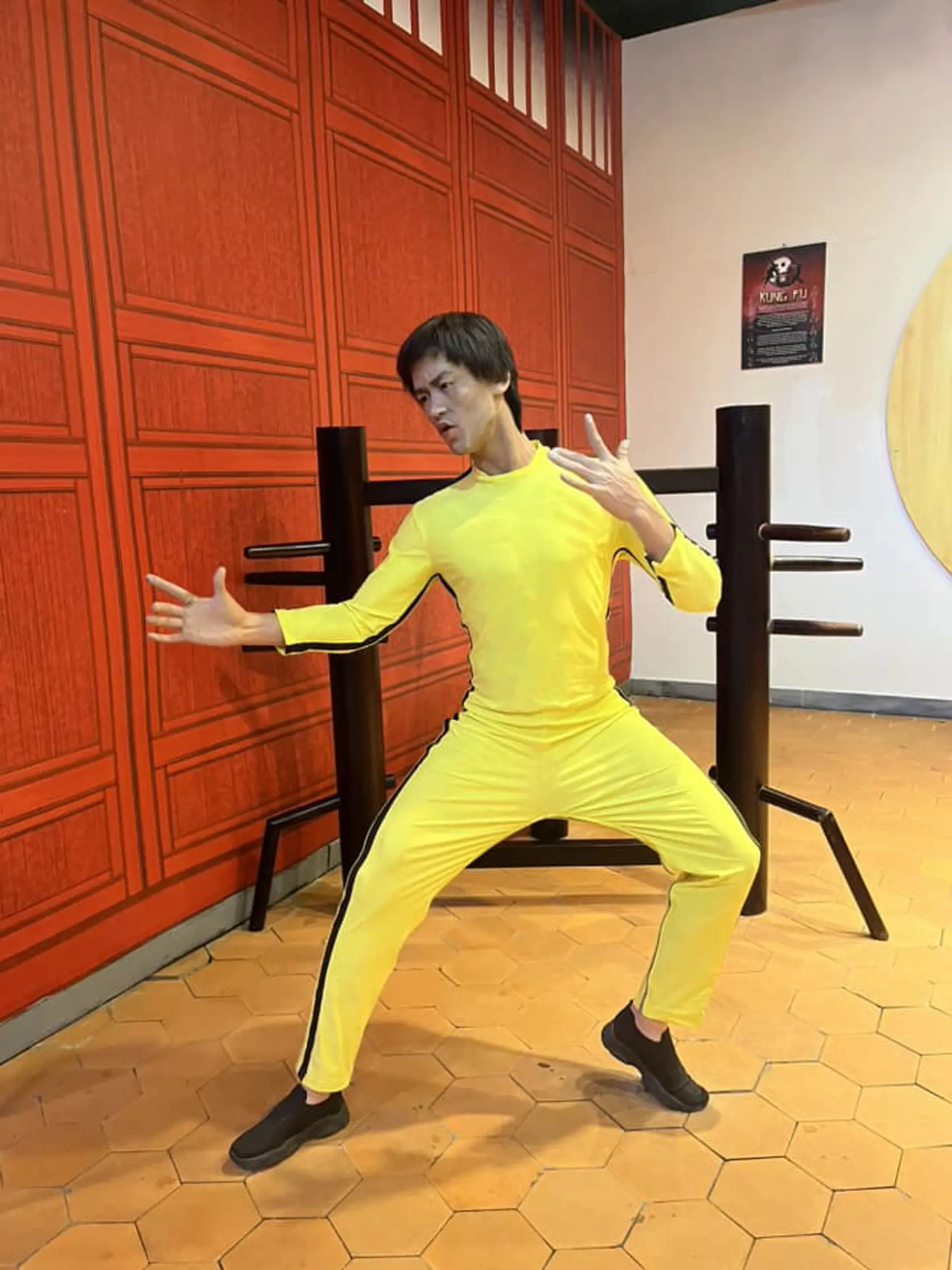 Vietnamské múzeum sa preslávilo bizarnými voskovými figurínami celebrít. Spoznávate, kto bol predlohou pre tieto figuríny?