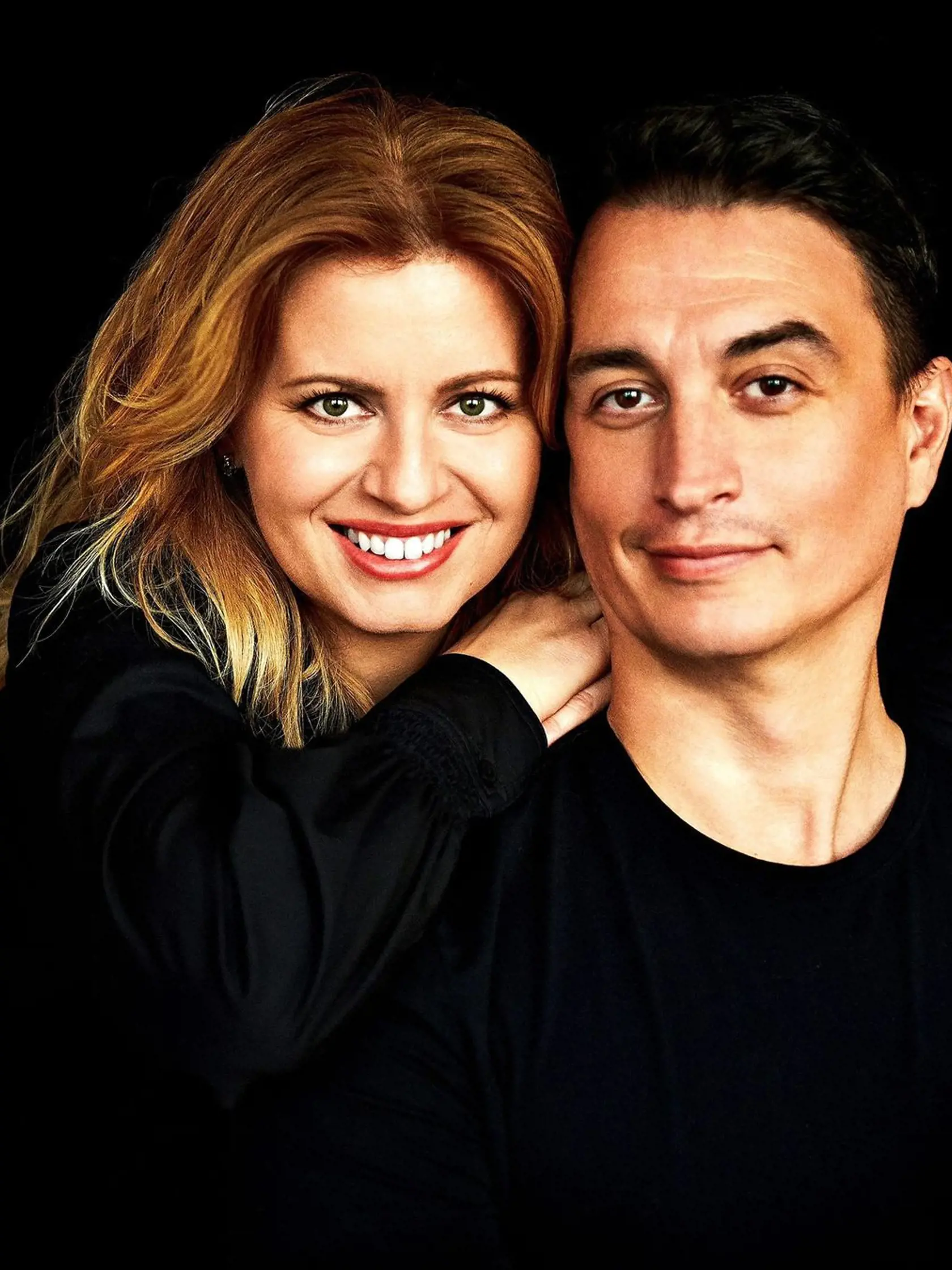 Prezidentka Zuzana Čaputová, alebo Kelly a Dylan? Fotografia pripomína romantické seriáy, ale aj tak obľúbené telenovely!