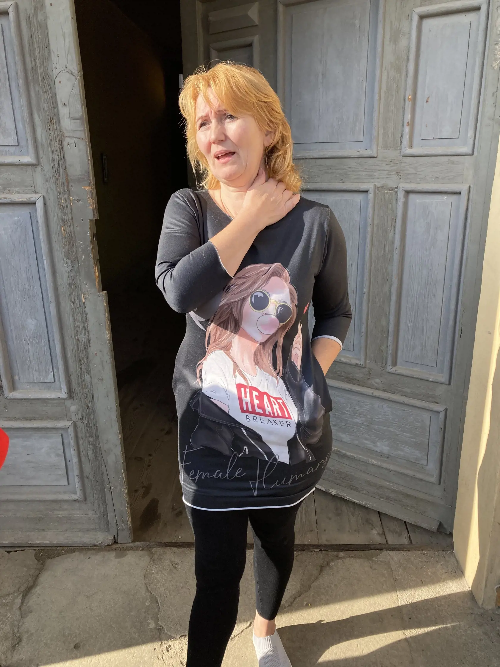 Lukášova mama Dana (52): Ani neviem vyjadriť, čo som prežívala ako matka po takom dlhom čase, keď konečne chytili páchateľa. Je to očistenie môjho syna, ale na celý život ho má poznačený. Poškodilo to nielen jemu, ale aj mne v práci." Lukášova babka, ktorá bola tiež obeťou policajnej razie, sa satisfakcie svojho vnuka nedožila. Zomrela pred rokom.