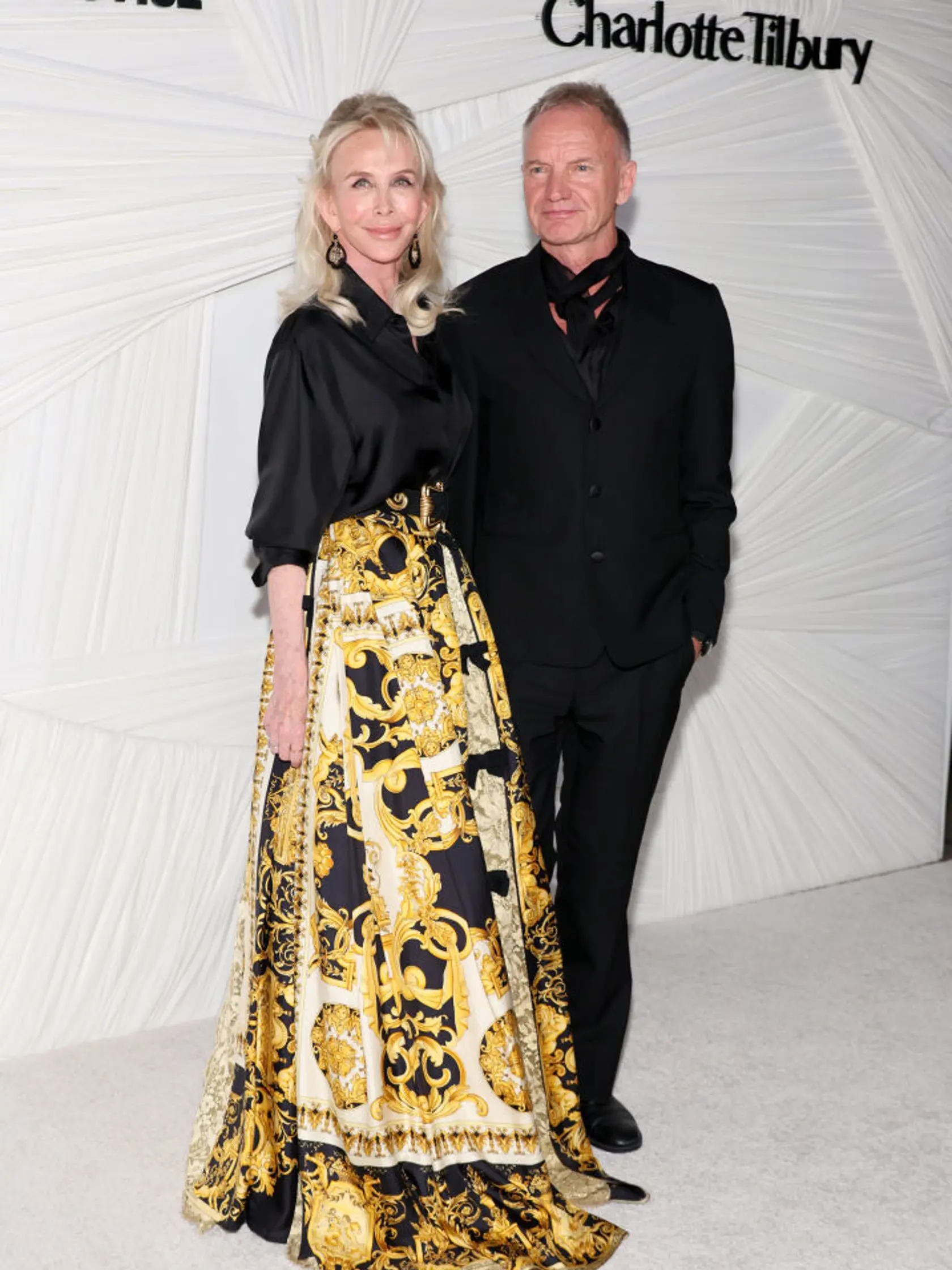 Anglická hudobná ikona Sting s manželkou Trudie Styler. Svoji sú od roku 1992.