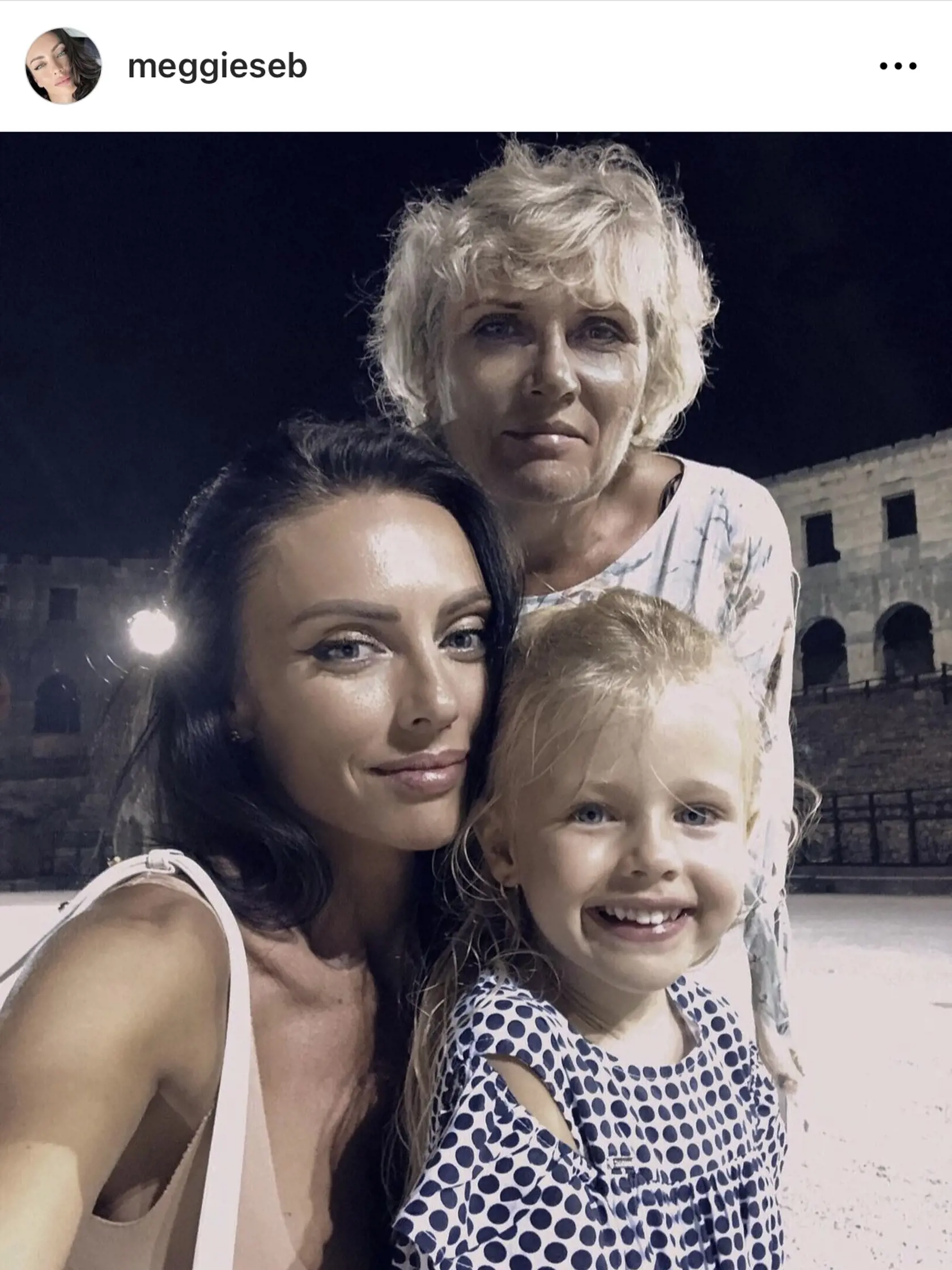 Magda s dcérou Ninkou a milovanou mamou