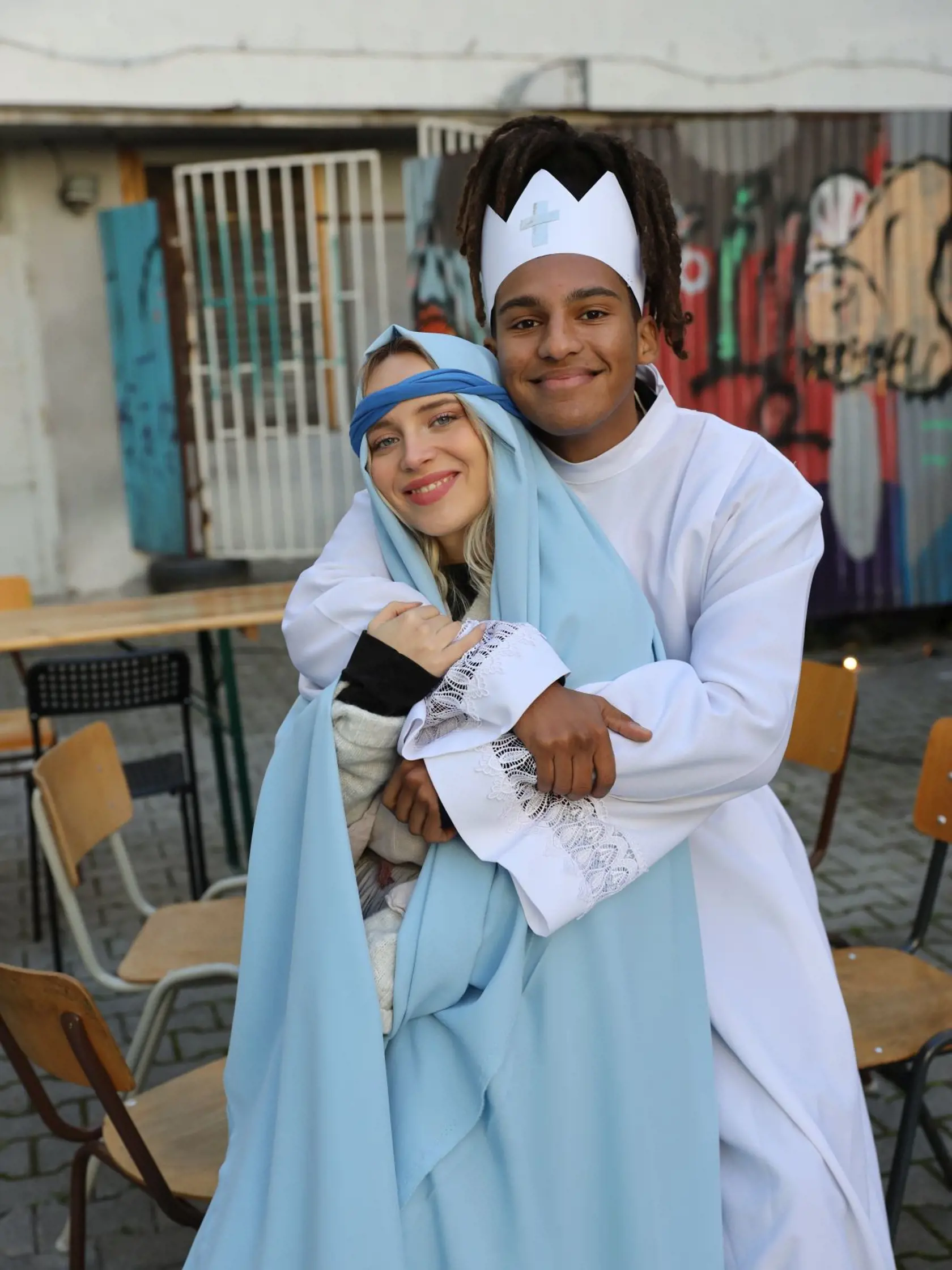 Špeciálna vianočná časť Pána profesora. Laura Hritzová a Matúš Kolarovský.