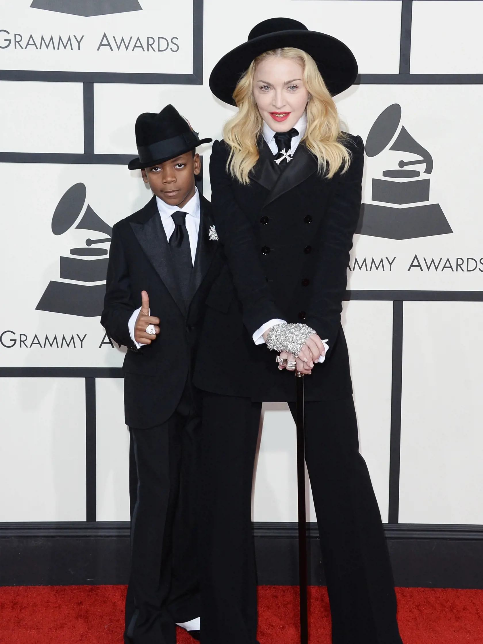 Dara v mnohom pripomína spevácku legendu Madonnu. 56th GRAMMY Awards - Arrivals