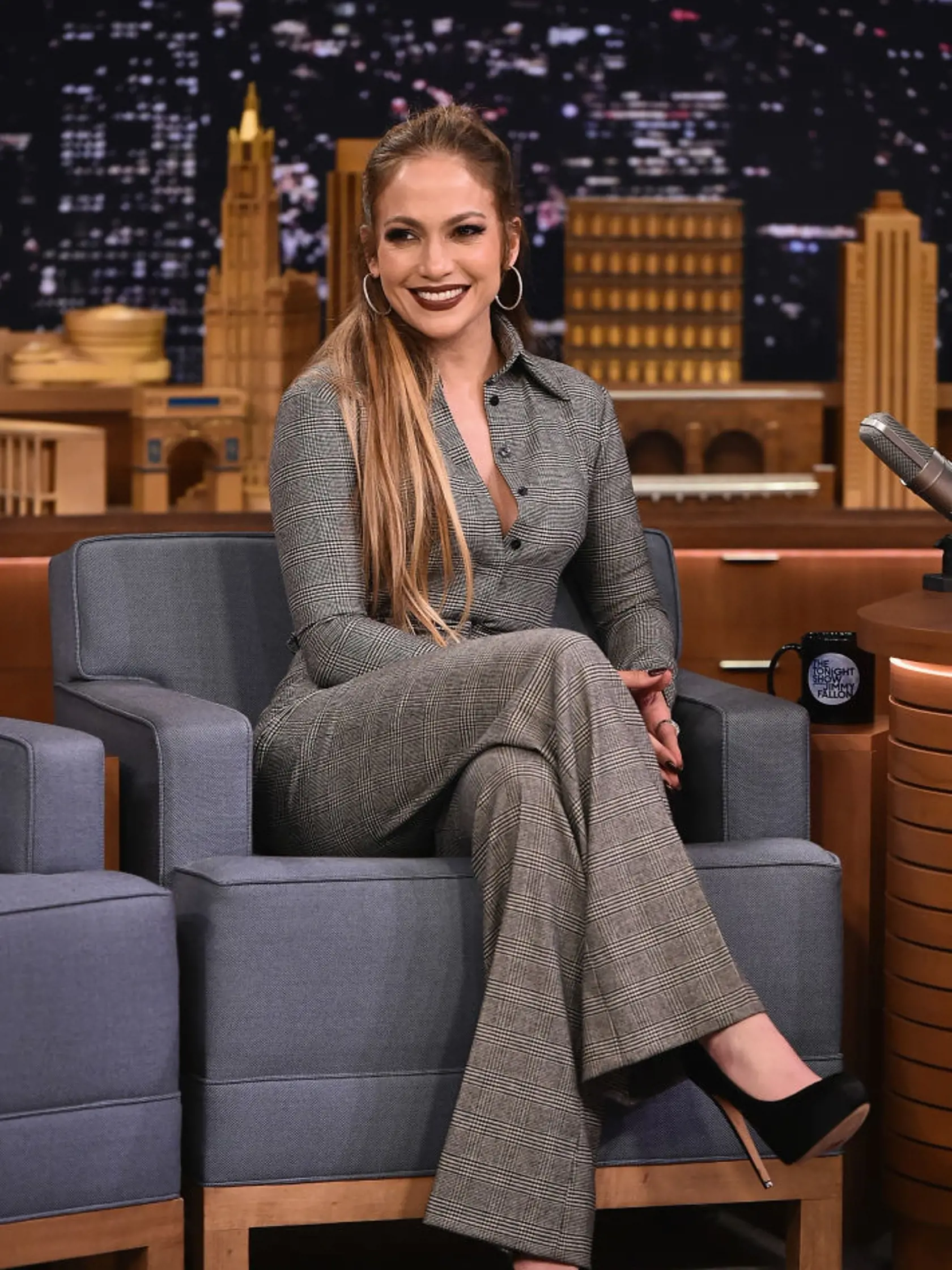 NEW YORK, NY - MARCH 01:  Jennifer Lopez Visits "The Tonight Show Starring Jimmy Fallon" at Rockefeller Center on March 1, 2017 in New York City.  (Photo by Theo Wargo/Getty Images For NBC)