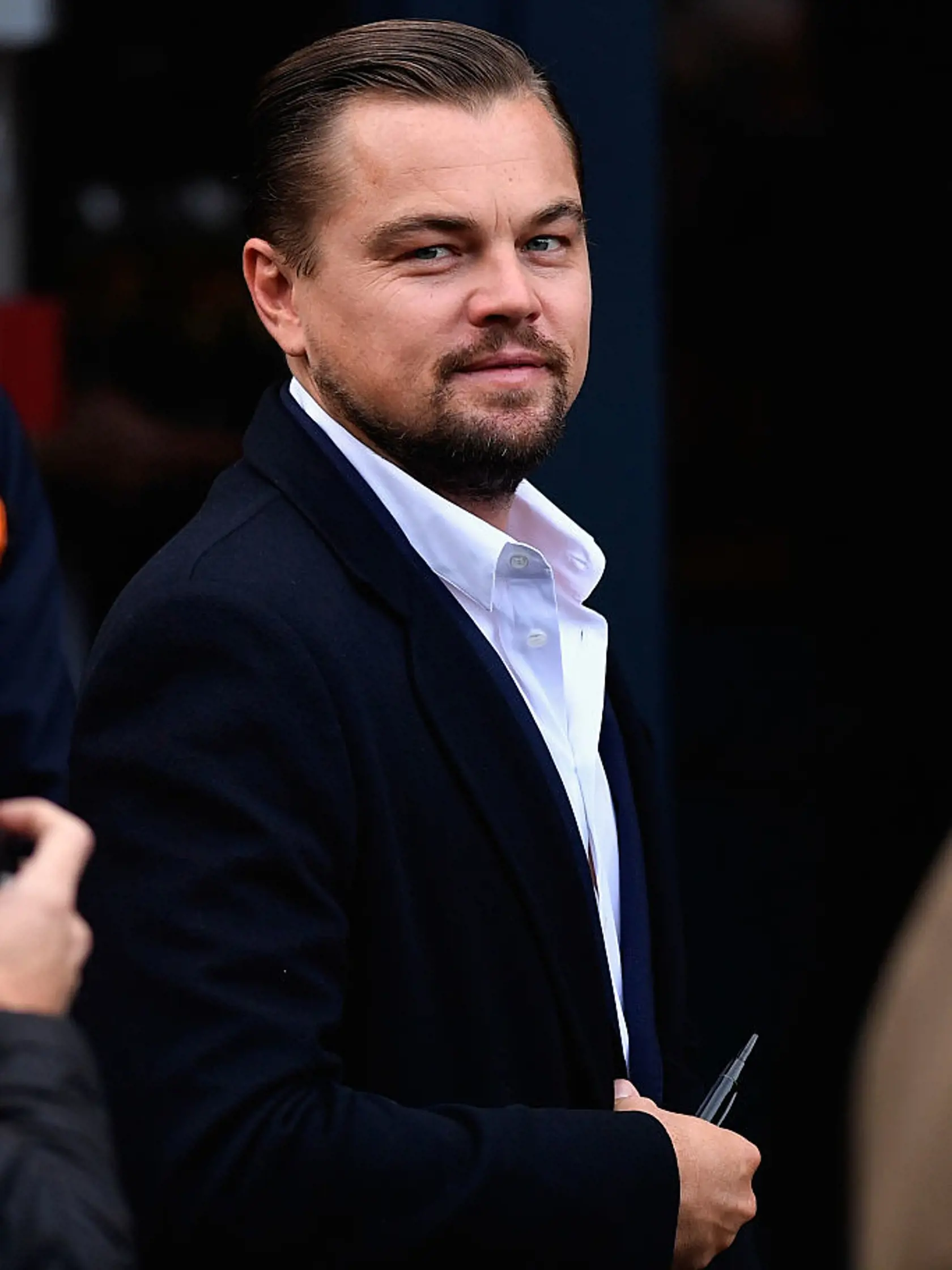 EDINBURGH, SCOTLAND - NOVEMBER 17:  Hollywood actor Leonardo DiCaprio arrives at Home restaurant during his first visit on November 17, 2016 in Edinburgh, Scotland. The Oscar winning actor is in Edinburgh to speak at the Scottish Business Awards at the Edinburgh International Conference Centre.  (Photo by Jeff J Mitchell/Getty Images)
