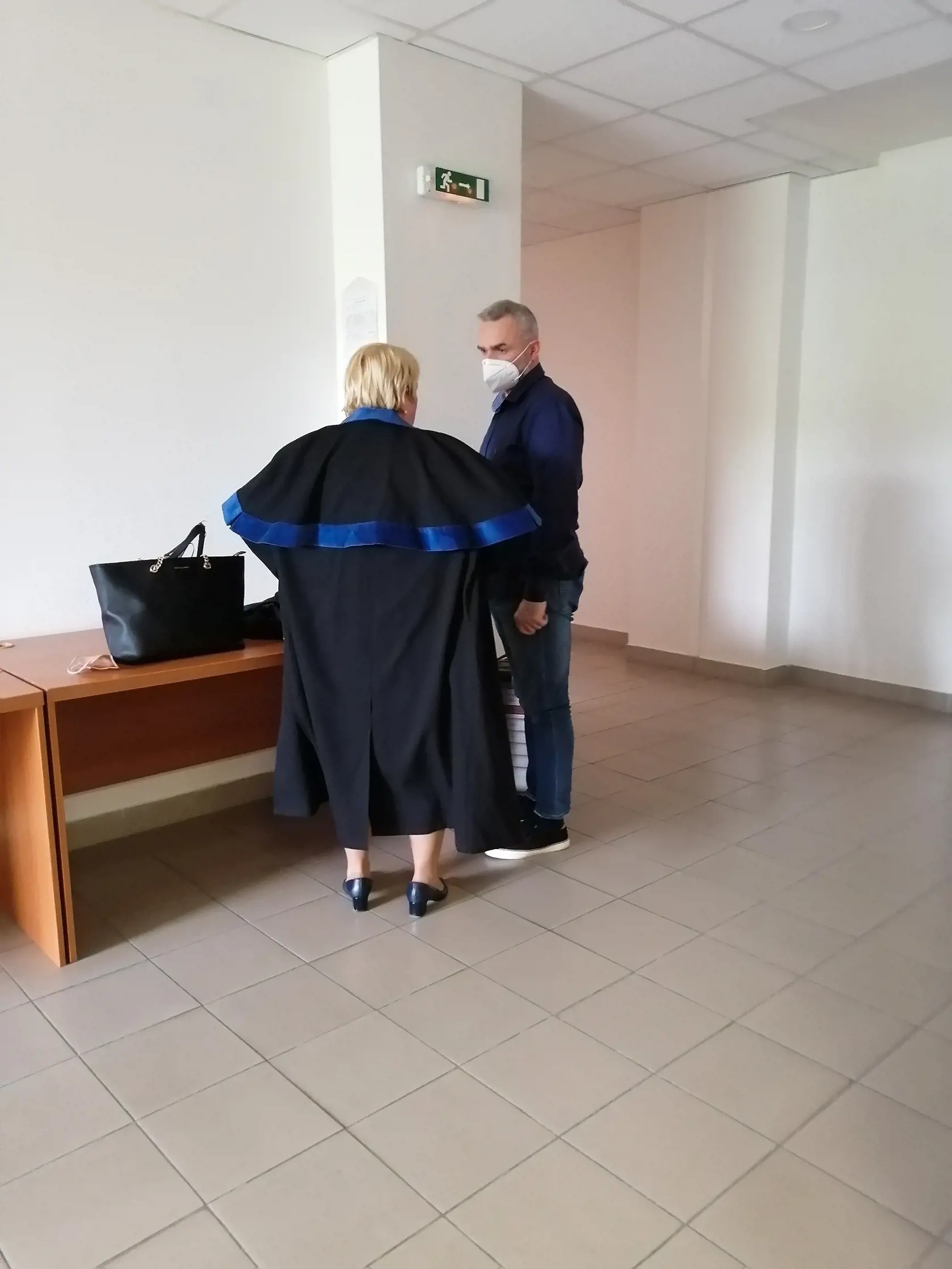 Ex-hokejový reprezentant a bývalý zástupca primátora mesta Prešov René Pucher stojí pred sudcom Špecializovaného trestného súdu pre údajné prijatie úplatku.