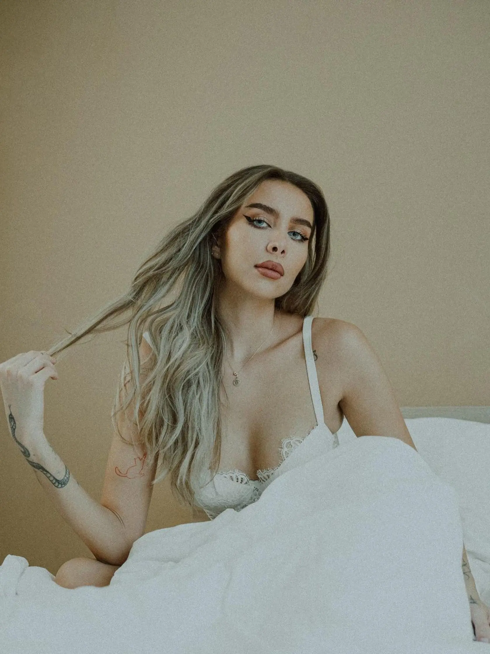 Petrana zo šou Ruža pre nevestu sa po skončení šou poriadne rozšupla. Erotické fotky nepridáva len na OnlyFans, ale aj na Instagram.