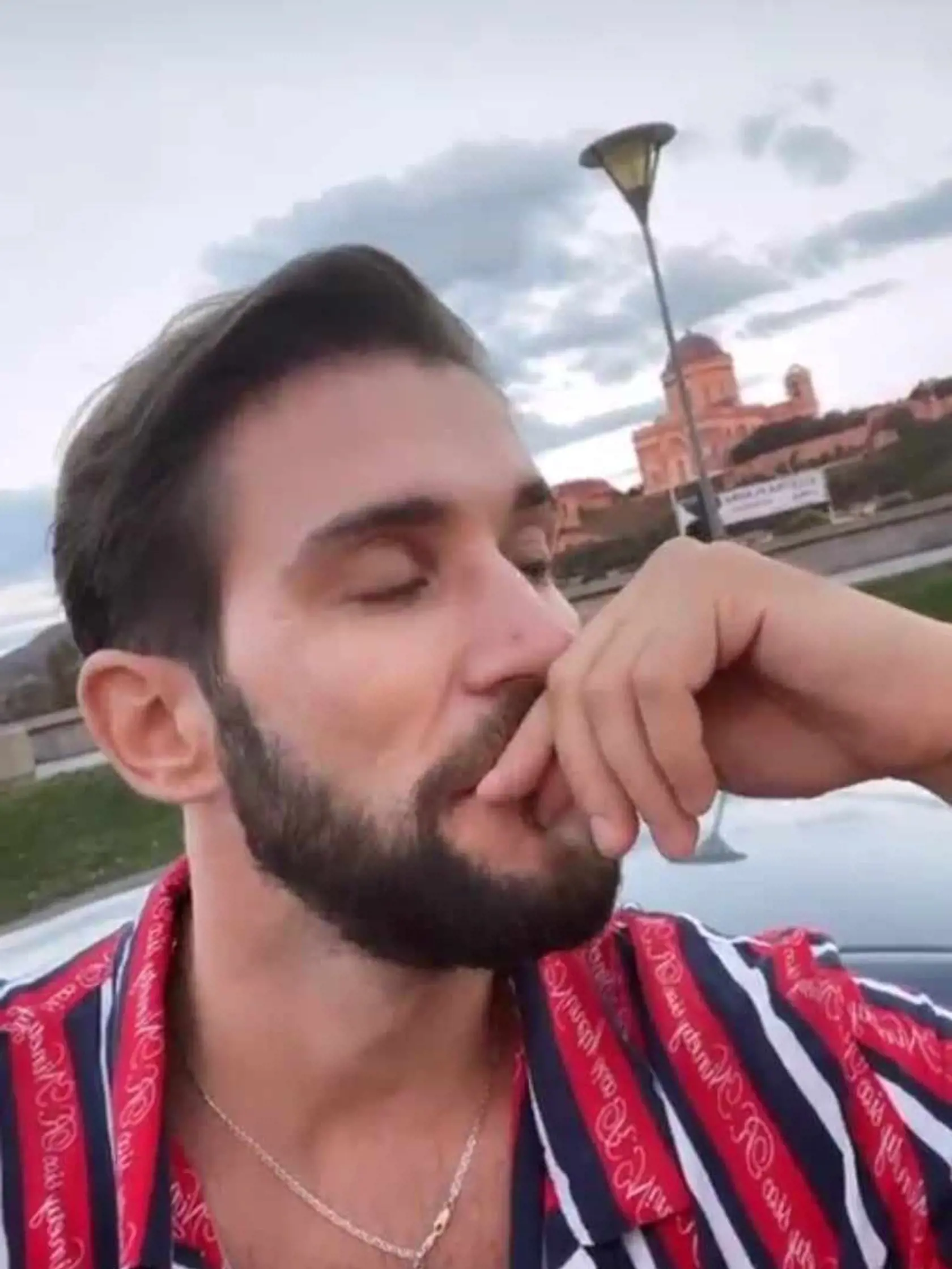 Tomáša rozchod s Marcelou evidentne veľmi trápi. Krátko po krachu ich lásky zverejnil video, kde sa poďakoval fanúšikom za správy a priznal, že zažíva ťažké chvíle.