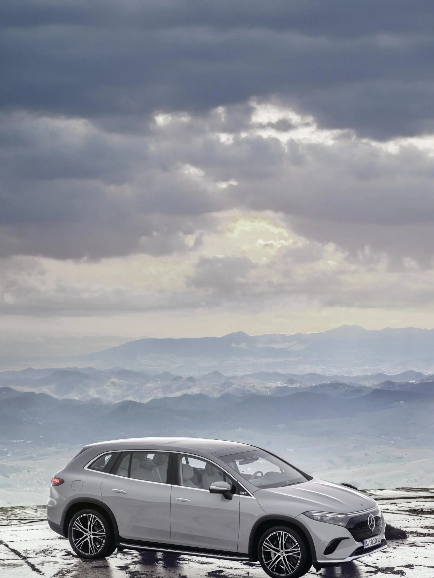 Mercedes-EQ EQS SUV.