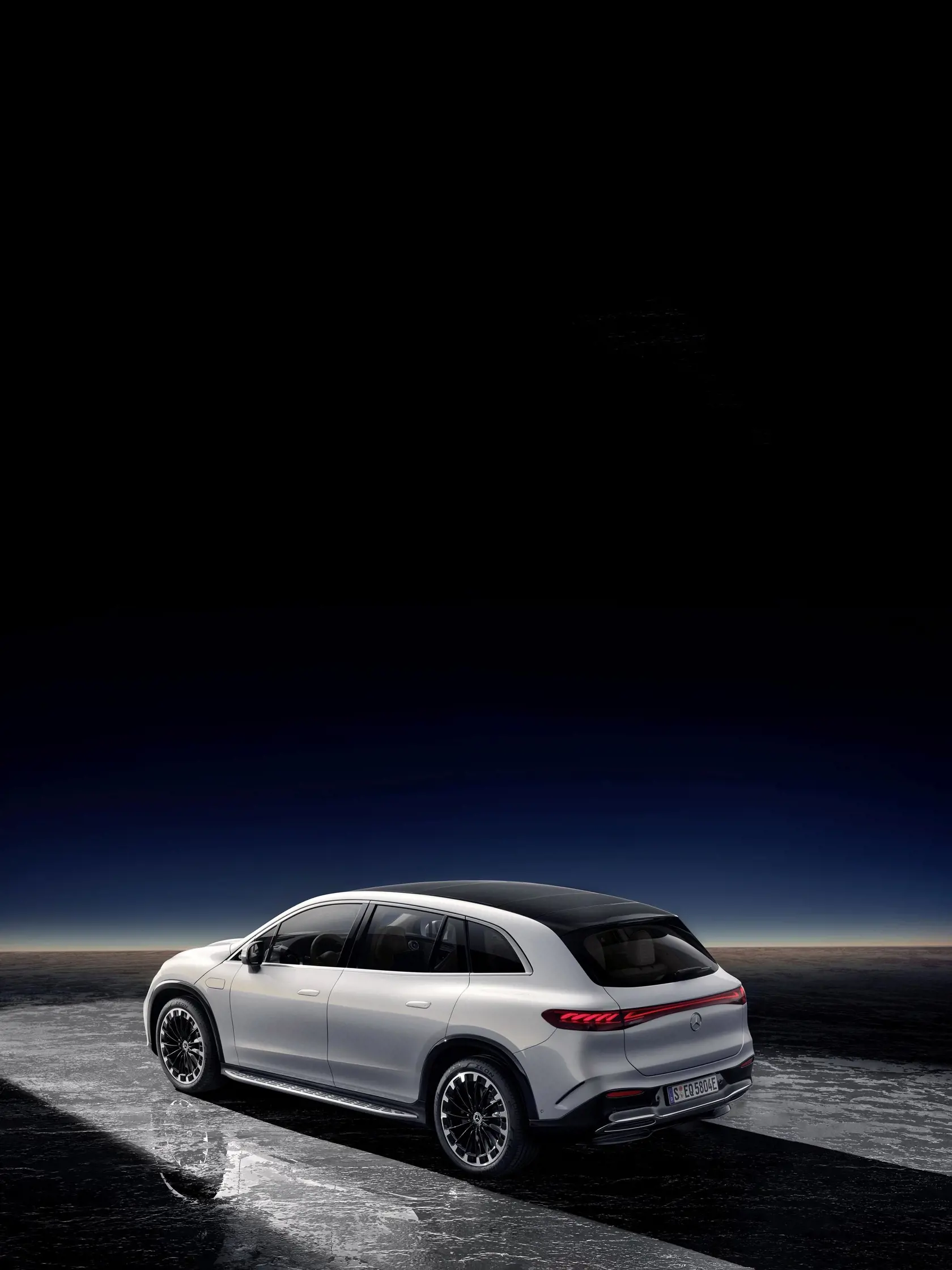Mercedes-EQ EQS SUV.