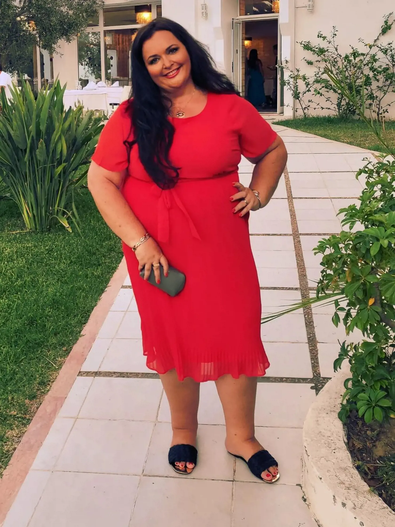 Renáta Názlerová svojimi outfitmi inšpiruje ženy na Instagrame.