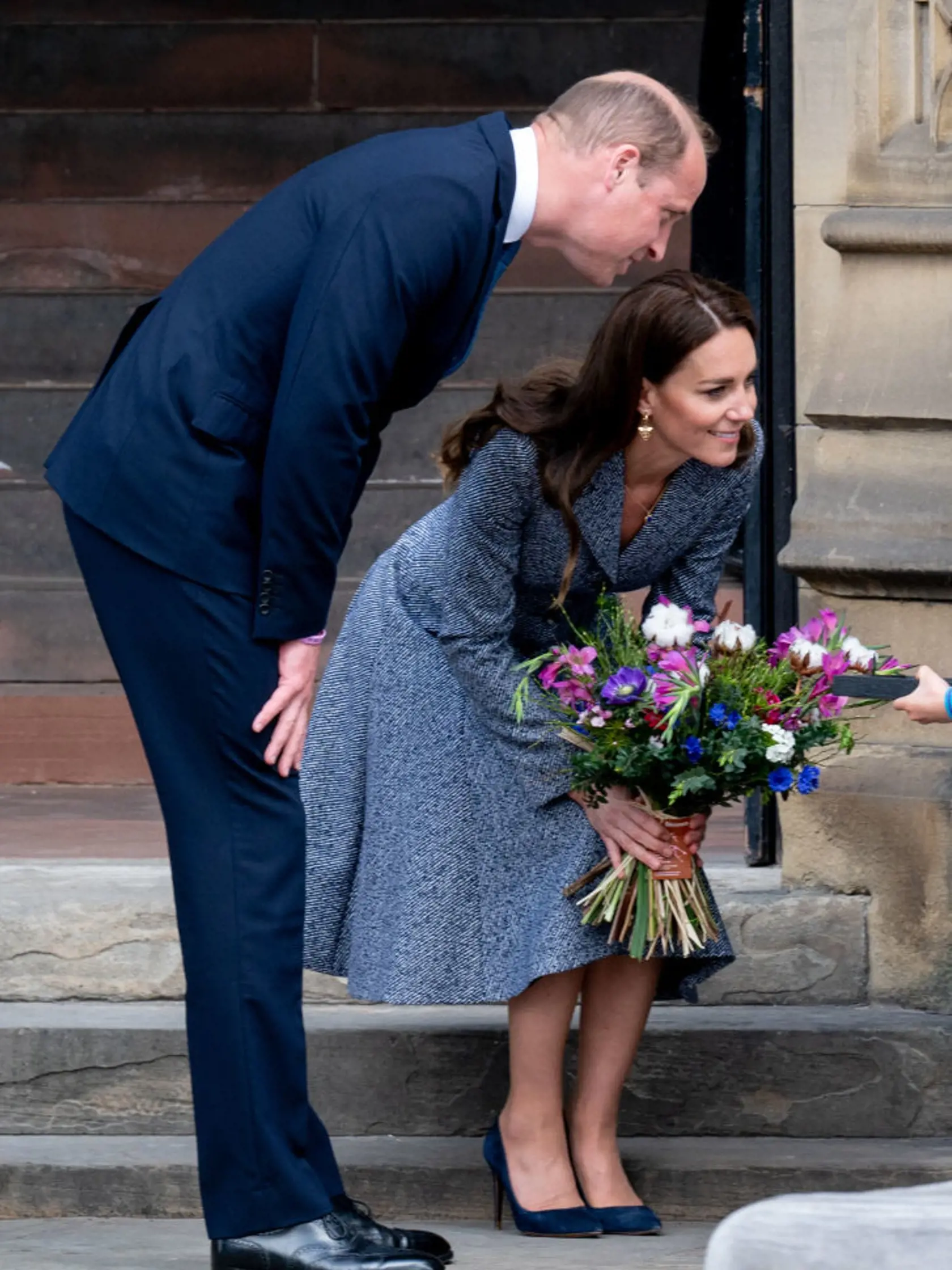 Kate a William si uctili pamiatku obetí teroristického útoku, ktorý sa odohral počas koncertu speváčky Ariany Grande v roku 2017.