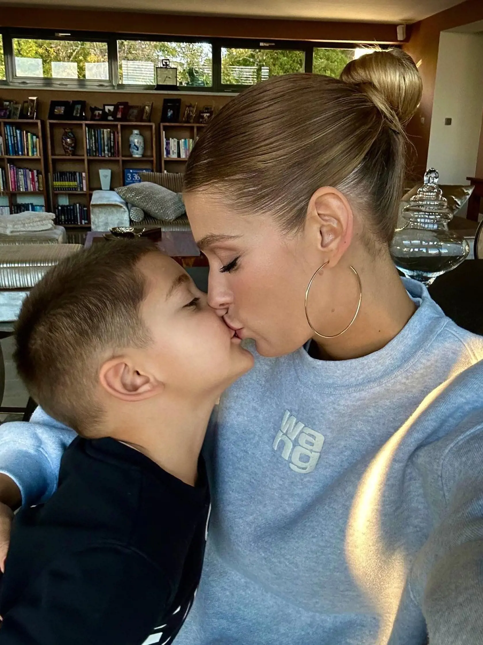 „Ten sa vám podaril," napísala fanúšička pod najnovšou fotkou Jasminy so synom Sanelom