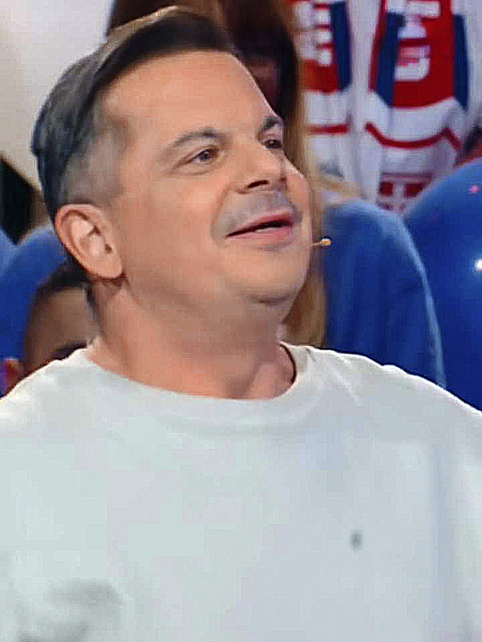 Kostýmoví výtvarníci s ním majú plné ruky práce.
