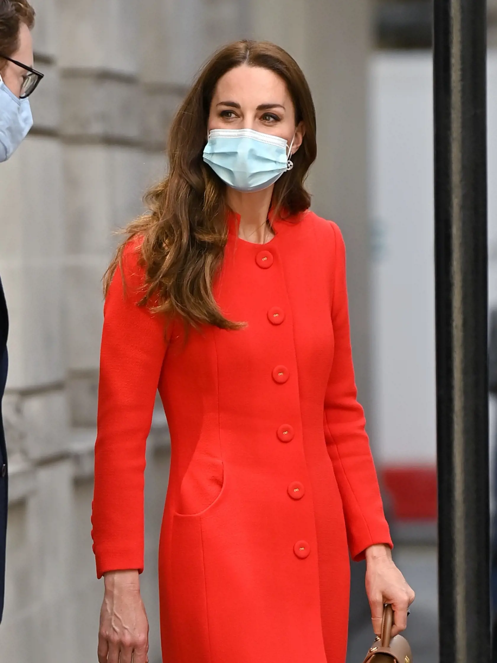 Najnovšiu sériu kráľovských povinností si Kate a William plnili v britskom Wolverhamptone, kde mali poriadne nabitý program. Ako to už mávajú vo zvyku, v terapeutickom centre sa zhovárali s mladými ľuďmi a nikoho neprekvapilo, že manželia nezostali pasívni.