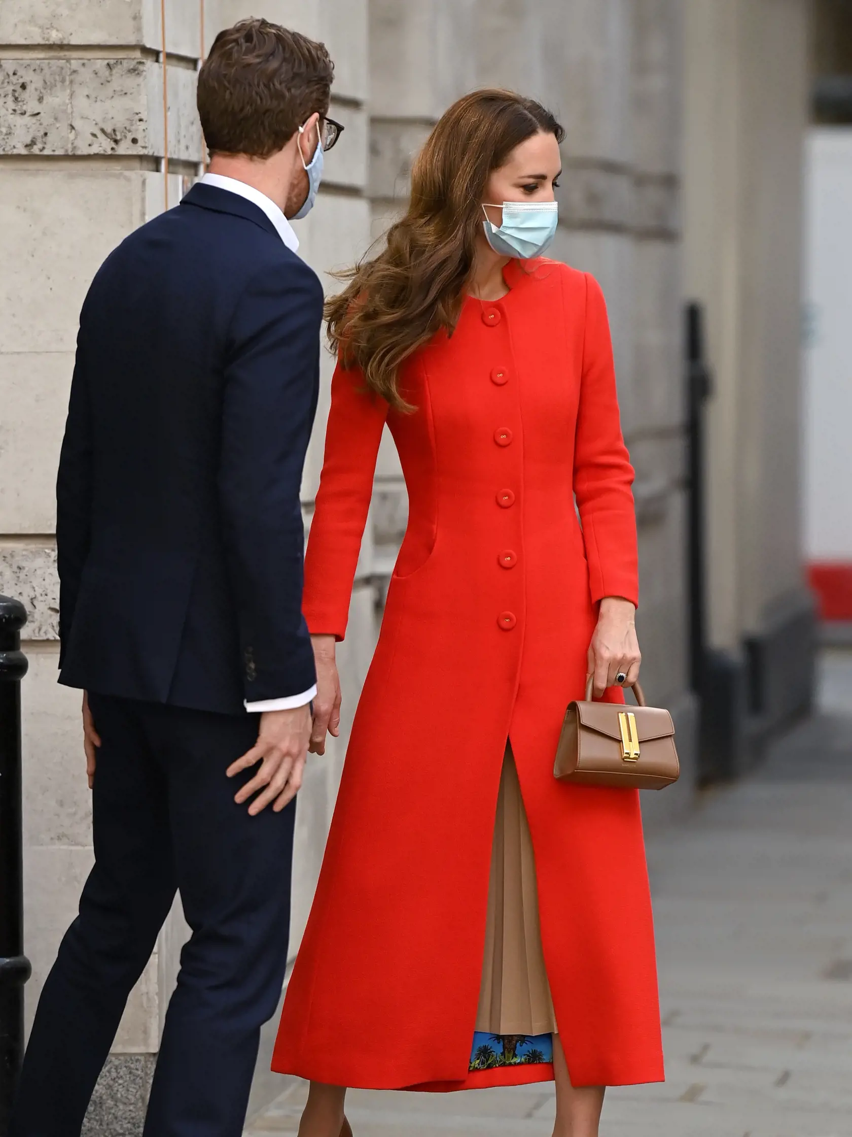 Najnovšiu sériu kráľovských povinností si Kate a William plnili v britskom Wolverhamptone, kde mali poriadne nabitý program. Ako to už mávajú vo zvyku, v terapeutickom centre sa zhovárali s mladými ľuďmi a nikoho neprekvapilo, že manželia nezostali pasívni.