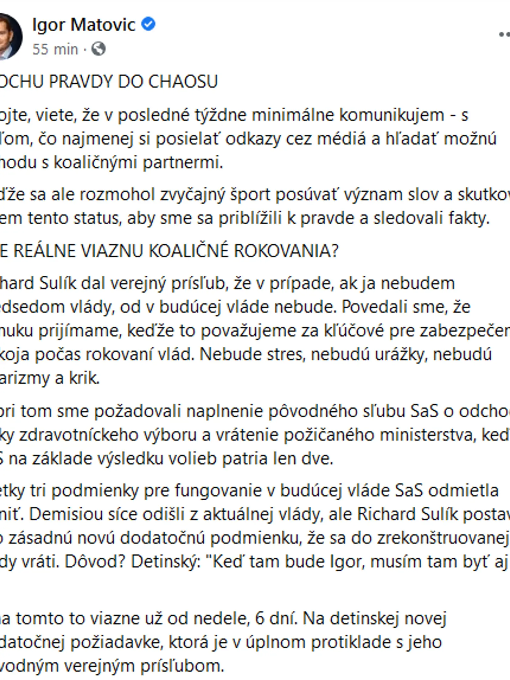 Facebookový status