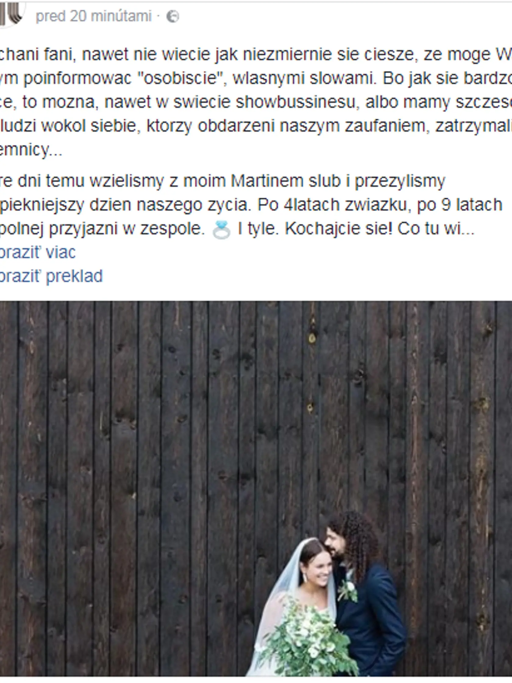 Ewa svoje statusy píše v polštine aj v češtine.