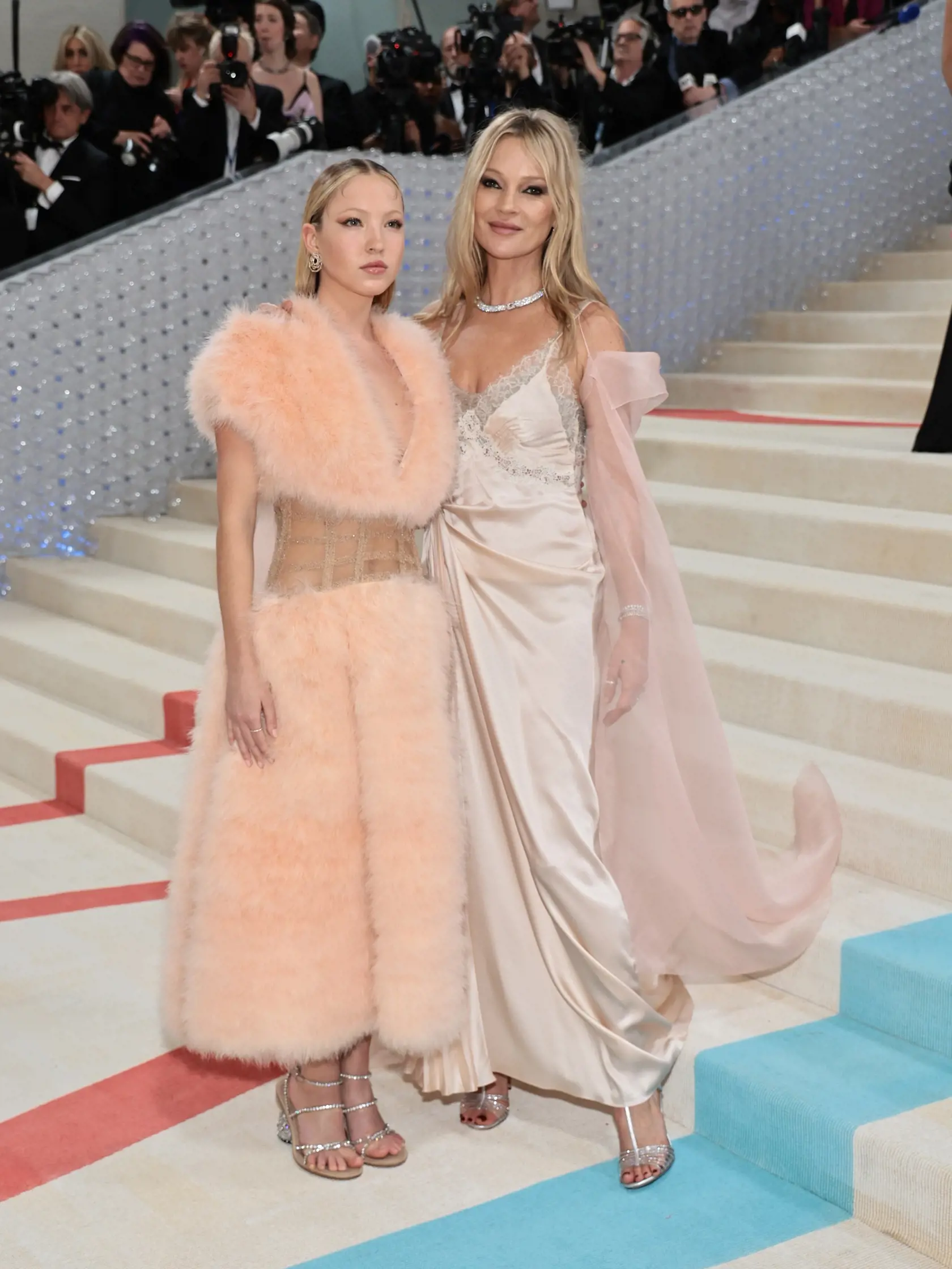 Met Gala 2023: Kate Moss s dcérou Lillou.