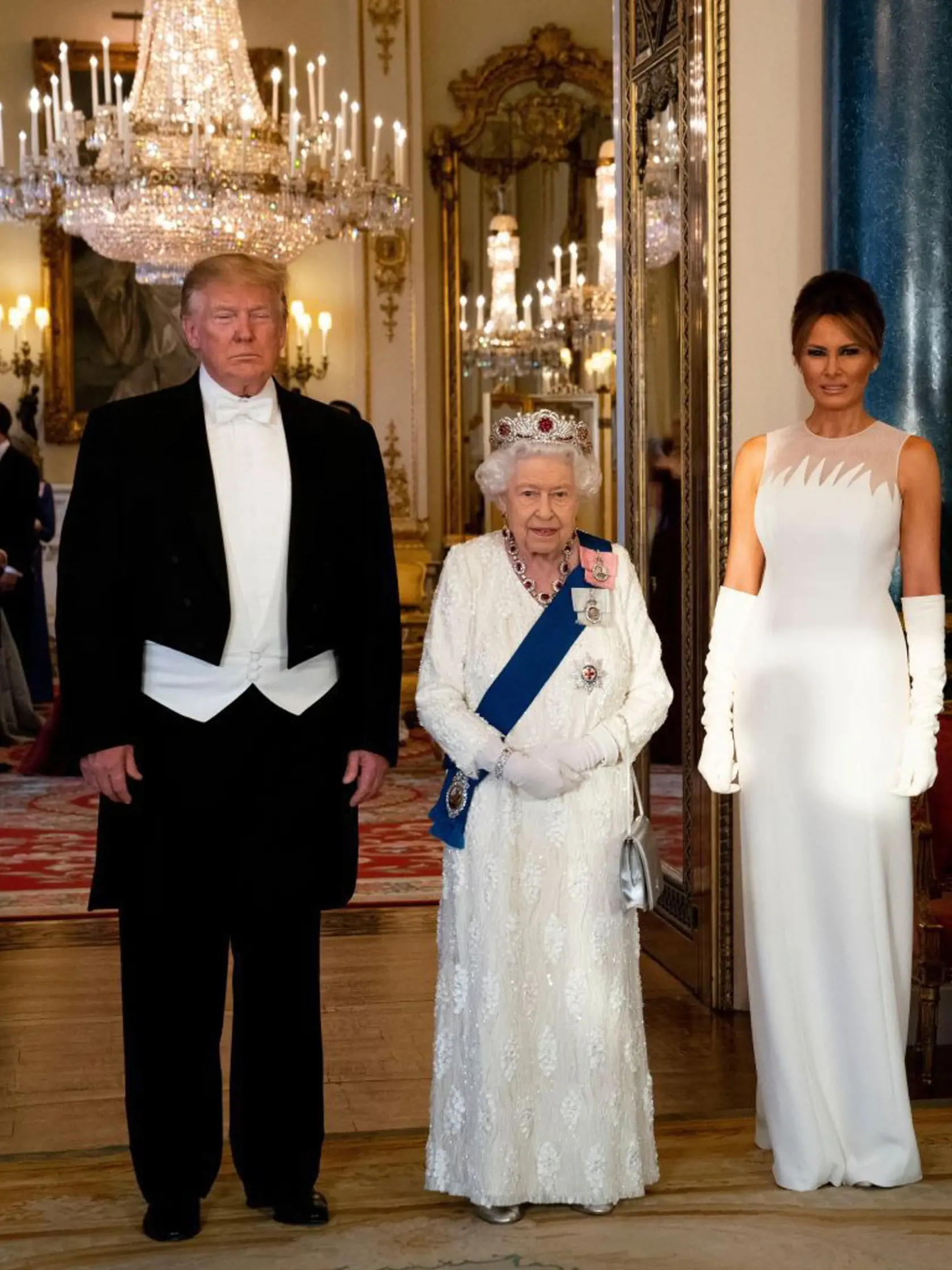 Melania Trump sa dokáže módne prispôsobiť zvyklostiam krajiny, ktorú práve navštívi.