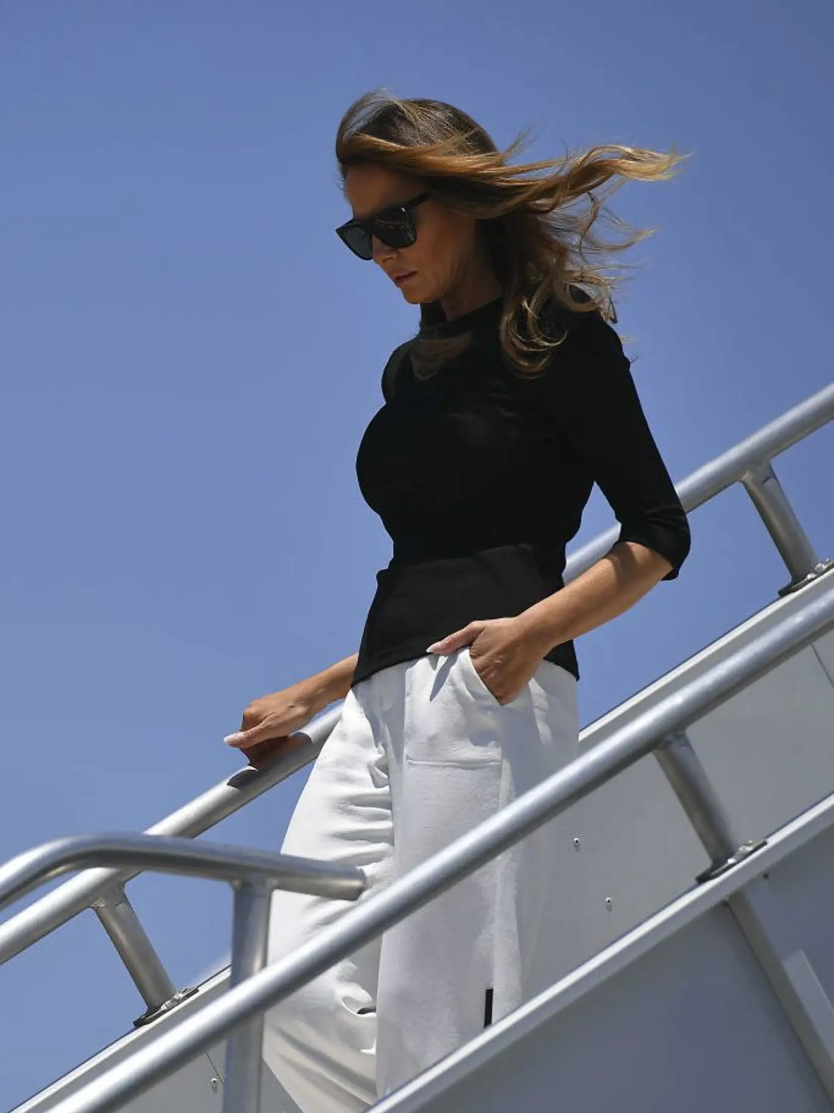 Melania Trump oslnila aj počas návštevy Británie a okamžite bola porovnávaná s Meghan Markle.
