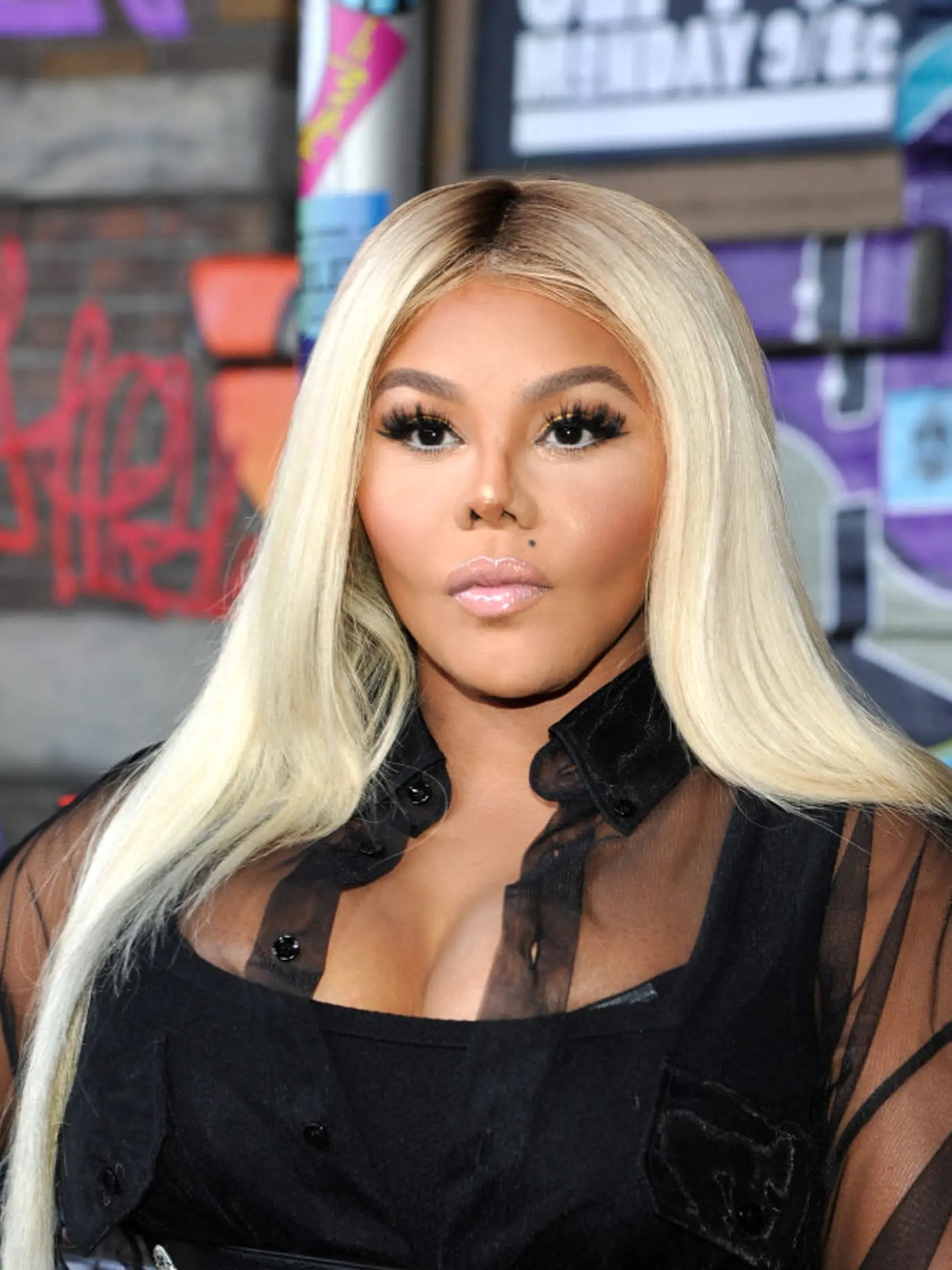 LOS ANGELES, CA - SEPTEMBER 17:  Lil' Kim attends VH1 Hip Hop Honors: The 90s Game Changers at Paramount Studios on September 17, 2017 in Los Angeles, California.  (Photo by John Sciulli/Getty Images for VH1/Viacom)