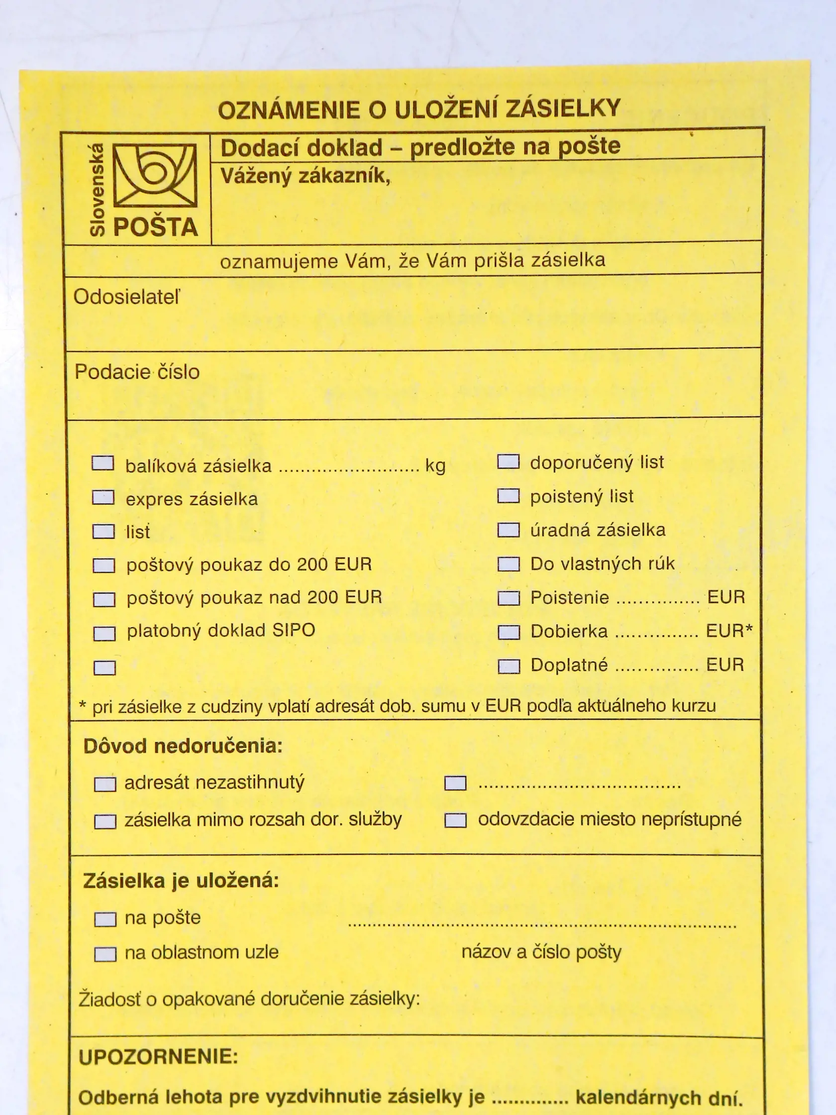 Regióny: Zmeny na pošte. Slovenská pošta priniesla novinku v oznamovaní o uložení poštovej zásielky formou sms, alebo mailu, čím chce obmedziť doručovanie žltých uloženiek.