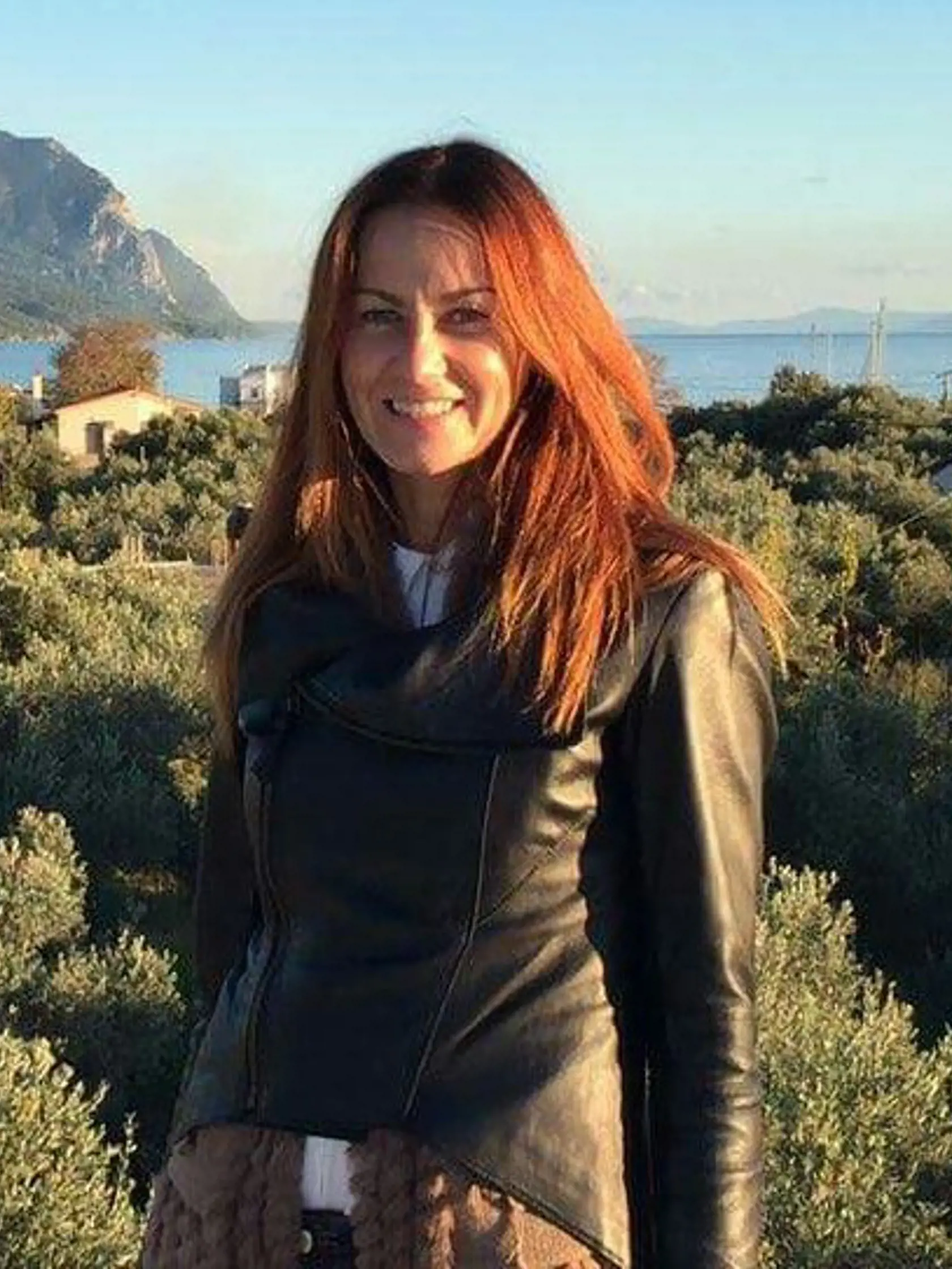 Erika bola bezdetná, ale podľa kamarátky o mužov nemala núdzu ani doma, ale ani ani medzi horkorvrnými Talianmi
