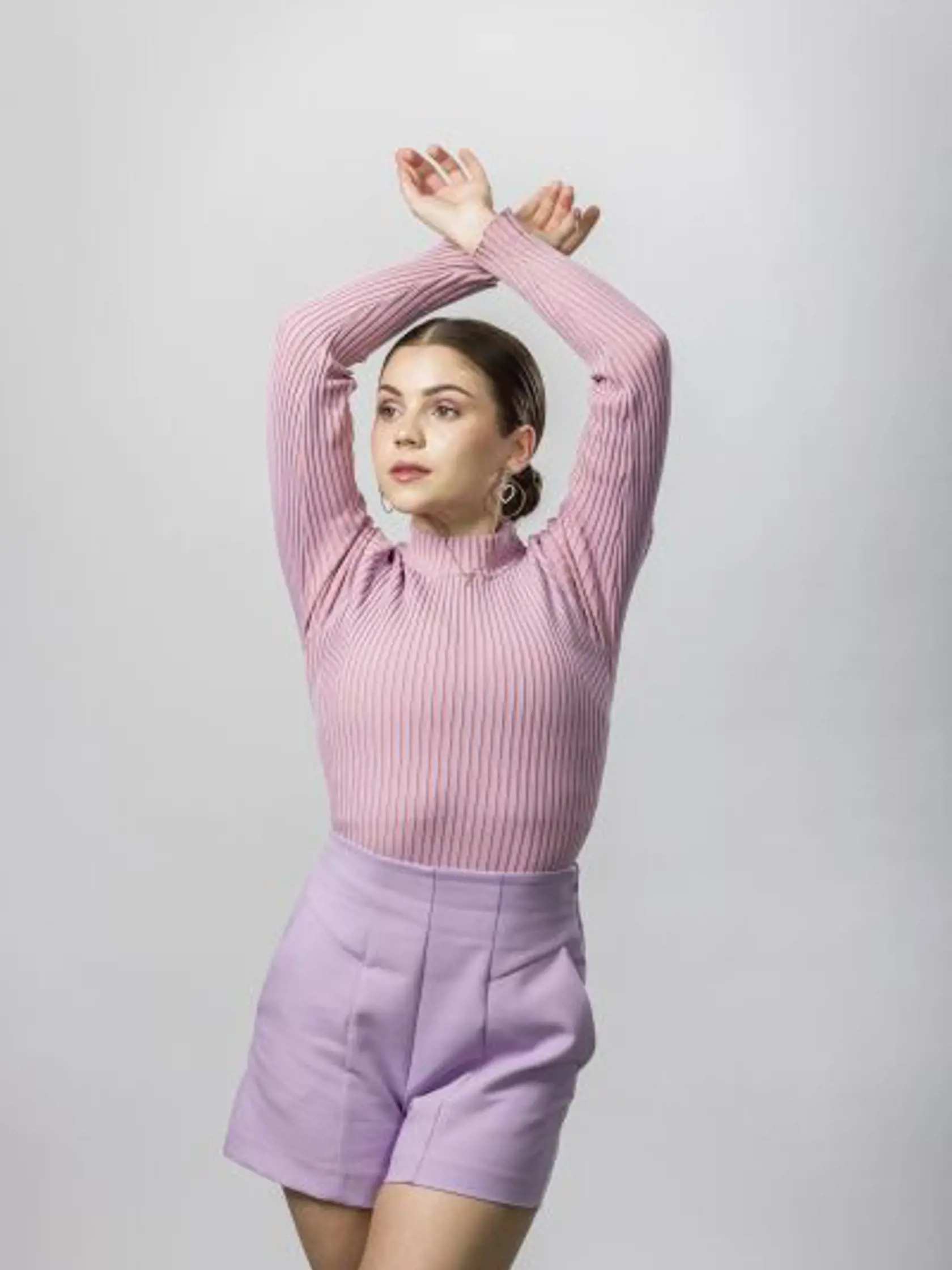 Humorný seriál Sex O’Clock,Karolin Omastová