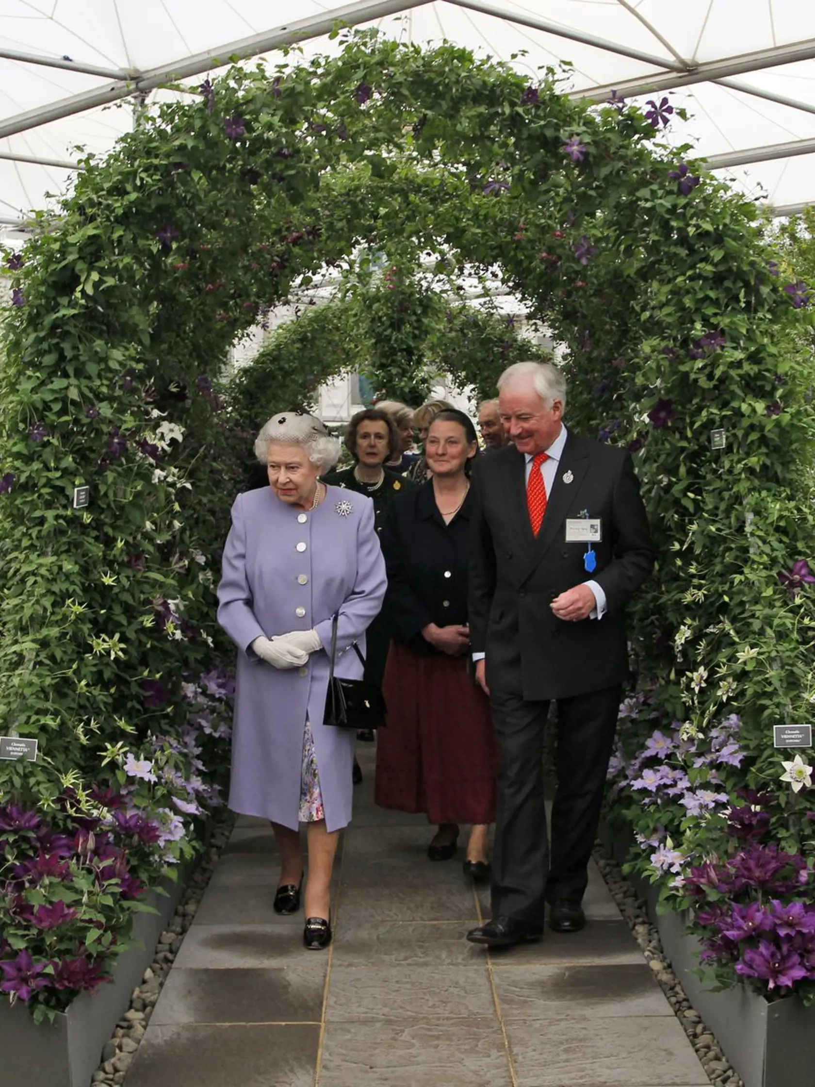 Kráľovná Alžbeta II. počas návštevy Chelsea Flower Show