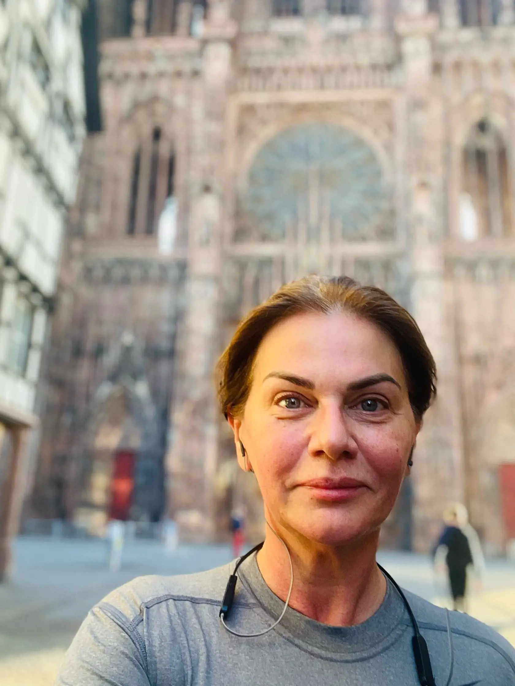 Monika Beňová si počas ranného behu v Štrasburgu našla čas na obdivovanie katedrál.
