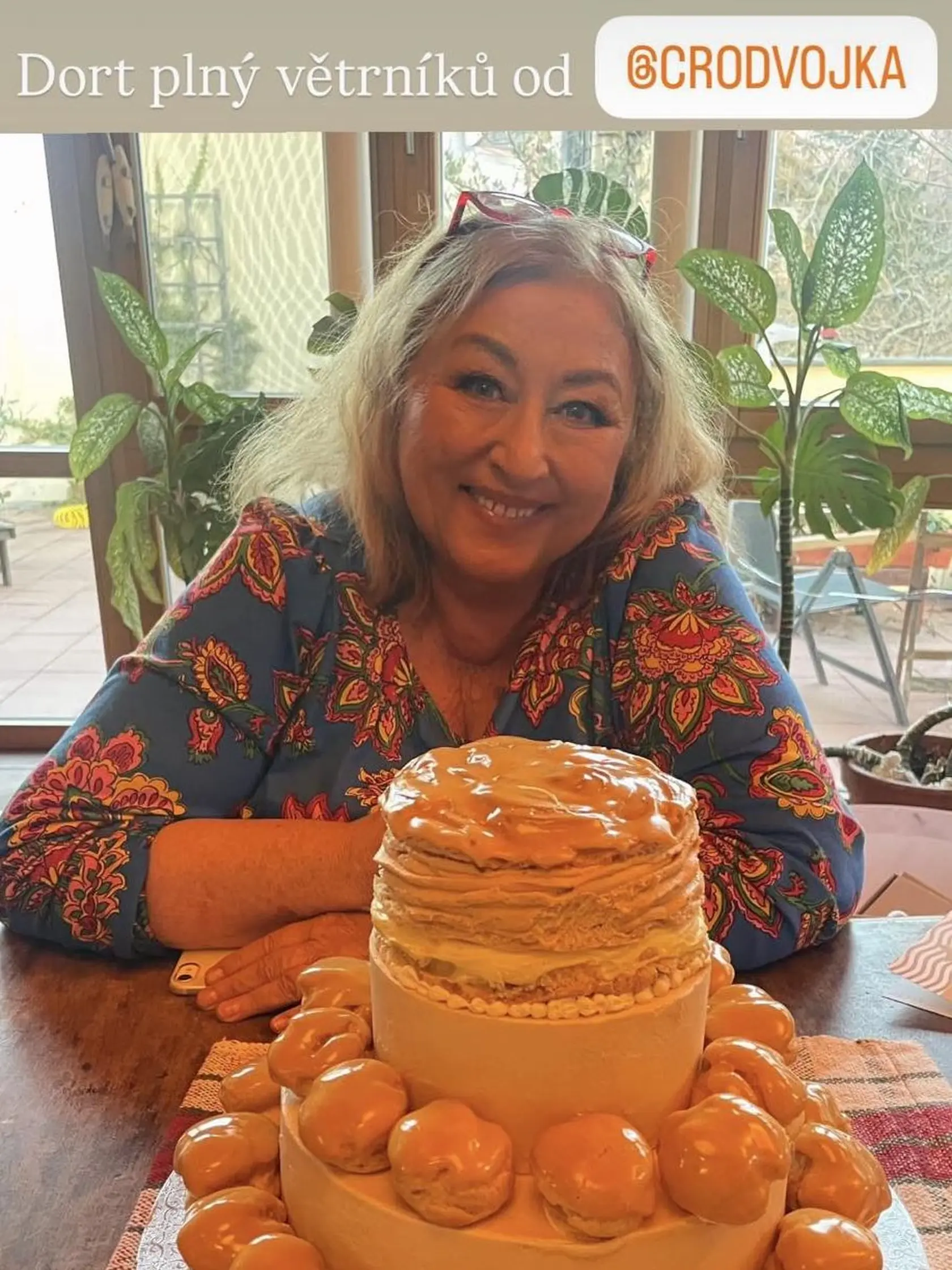 Halina Pawlowská oslávila 70-ku: Torta z veterníkov jej urobila radosť.