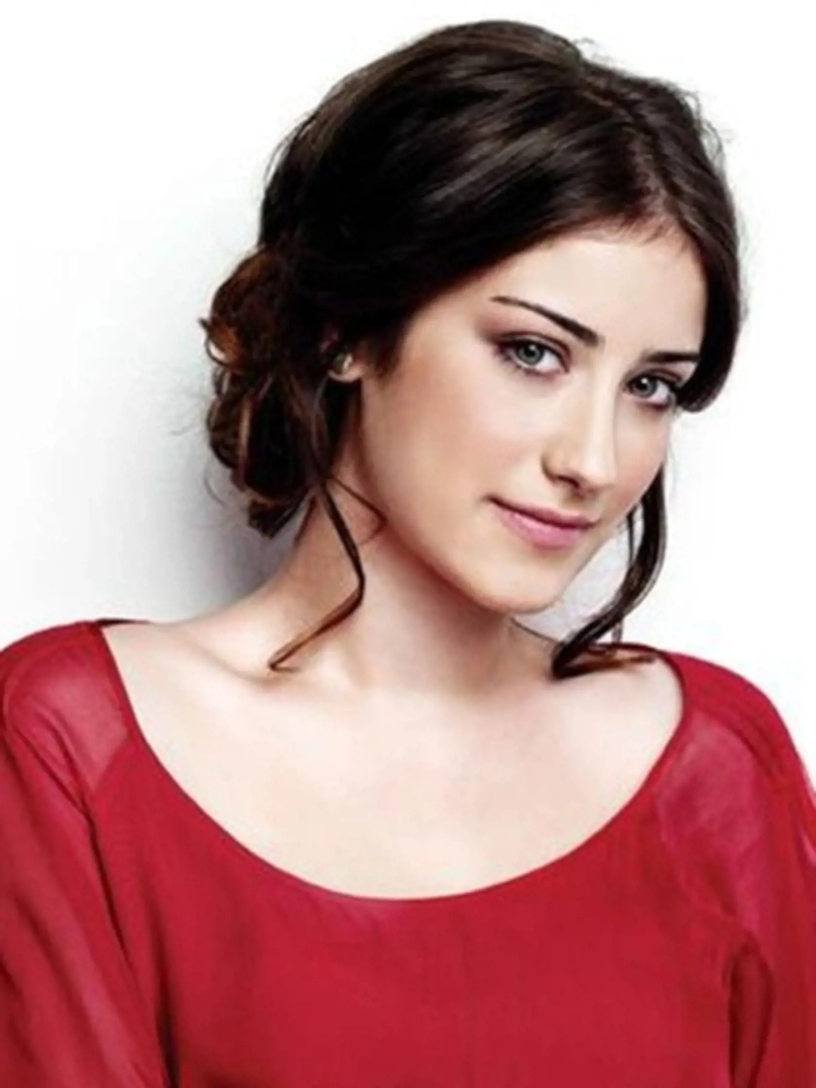 Hazal Kaya