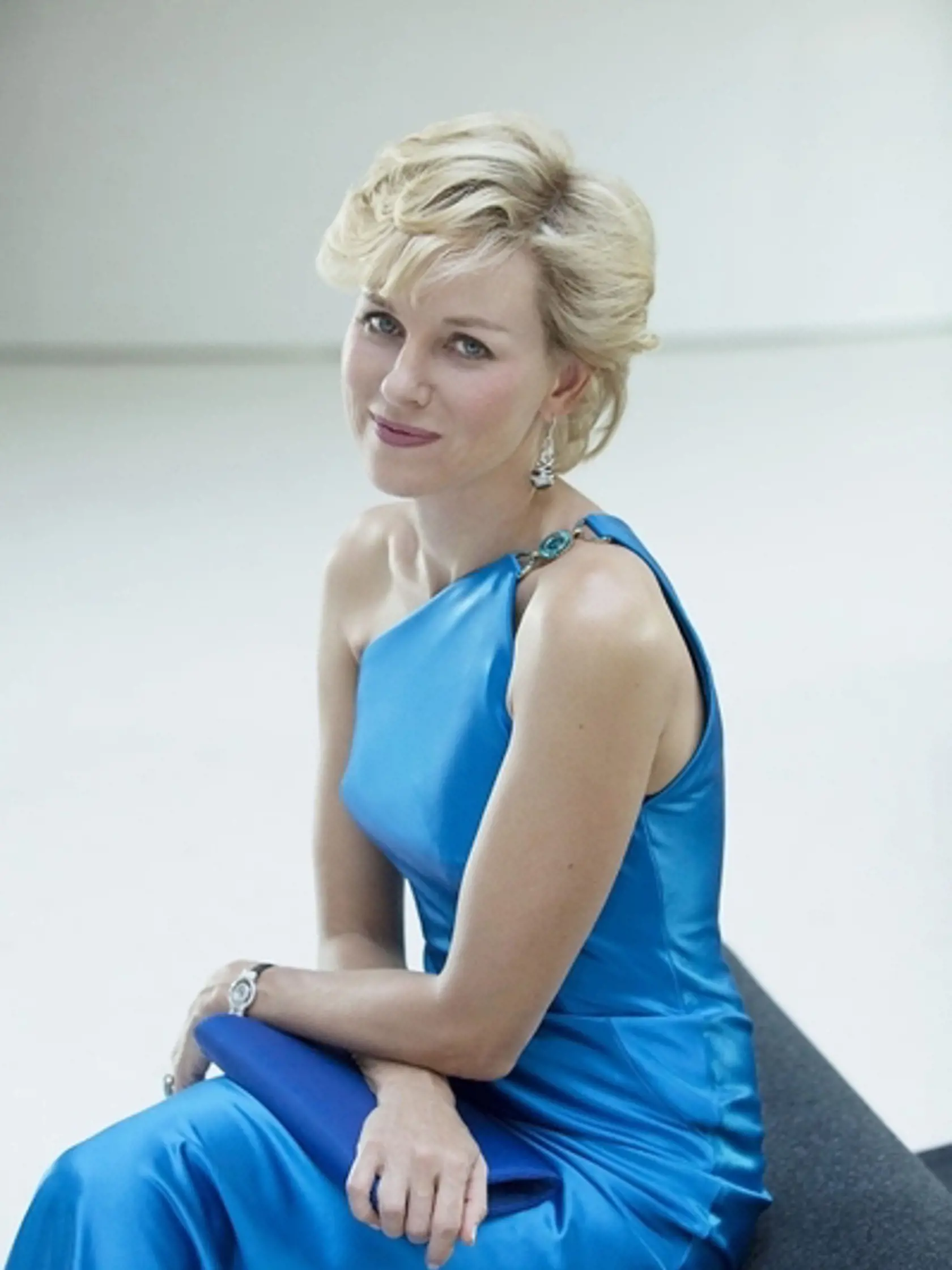 Naomi Watts ako princezná Diana