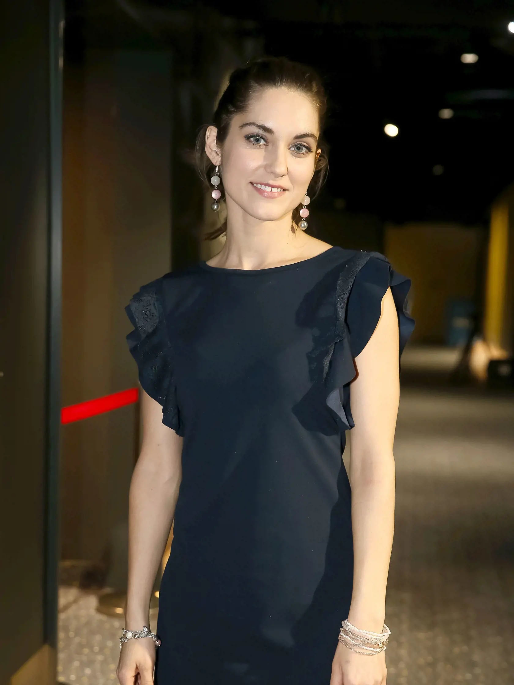 Judit Bárdos, ktorá si tiež zahrala vo filme Backstage.
