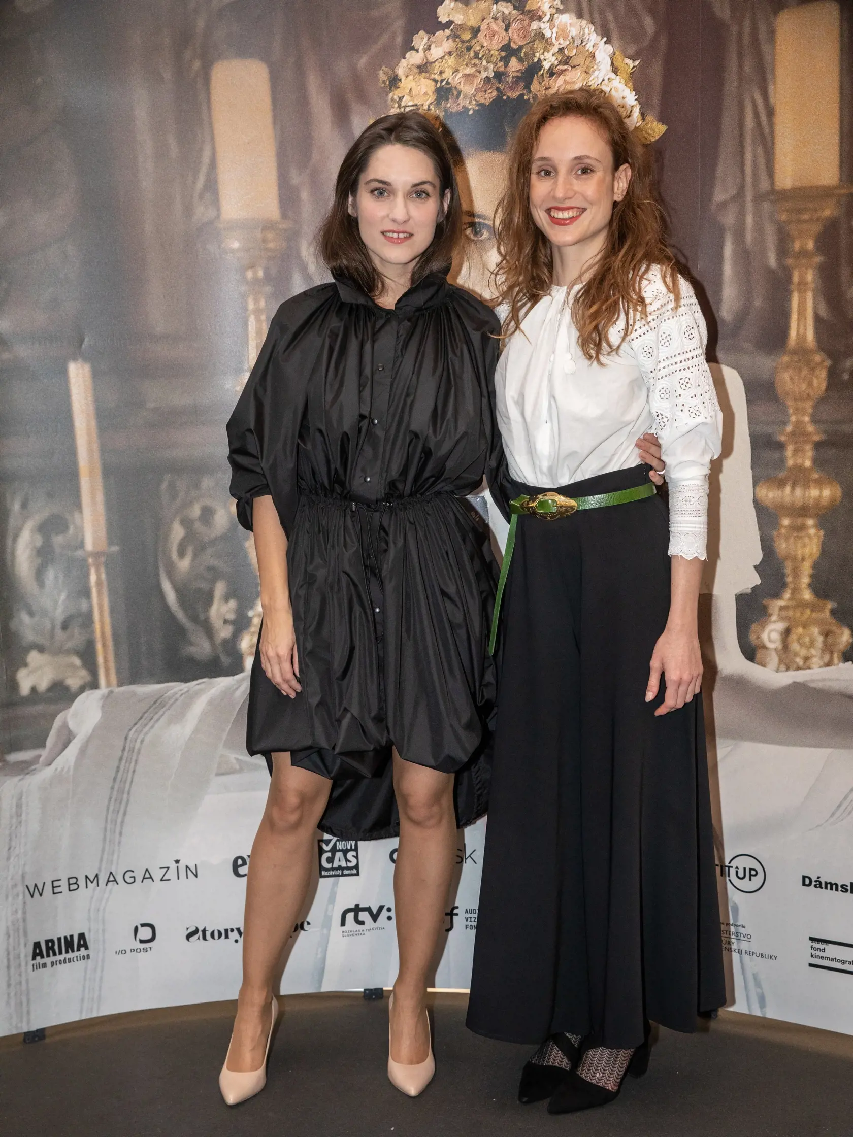 Na snímke je slávnostná premiéra filmu Piarga v Cinema City Aupark. Na fotke je slovenská herečka Judit Bardos a herečka Jana Kvantiková.