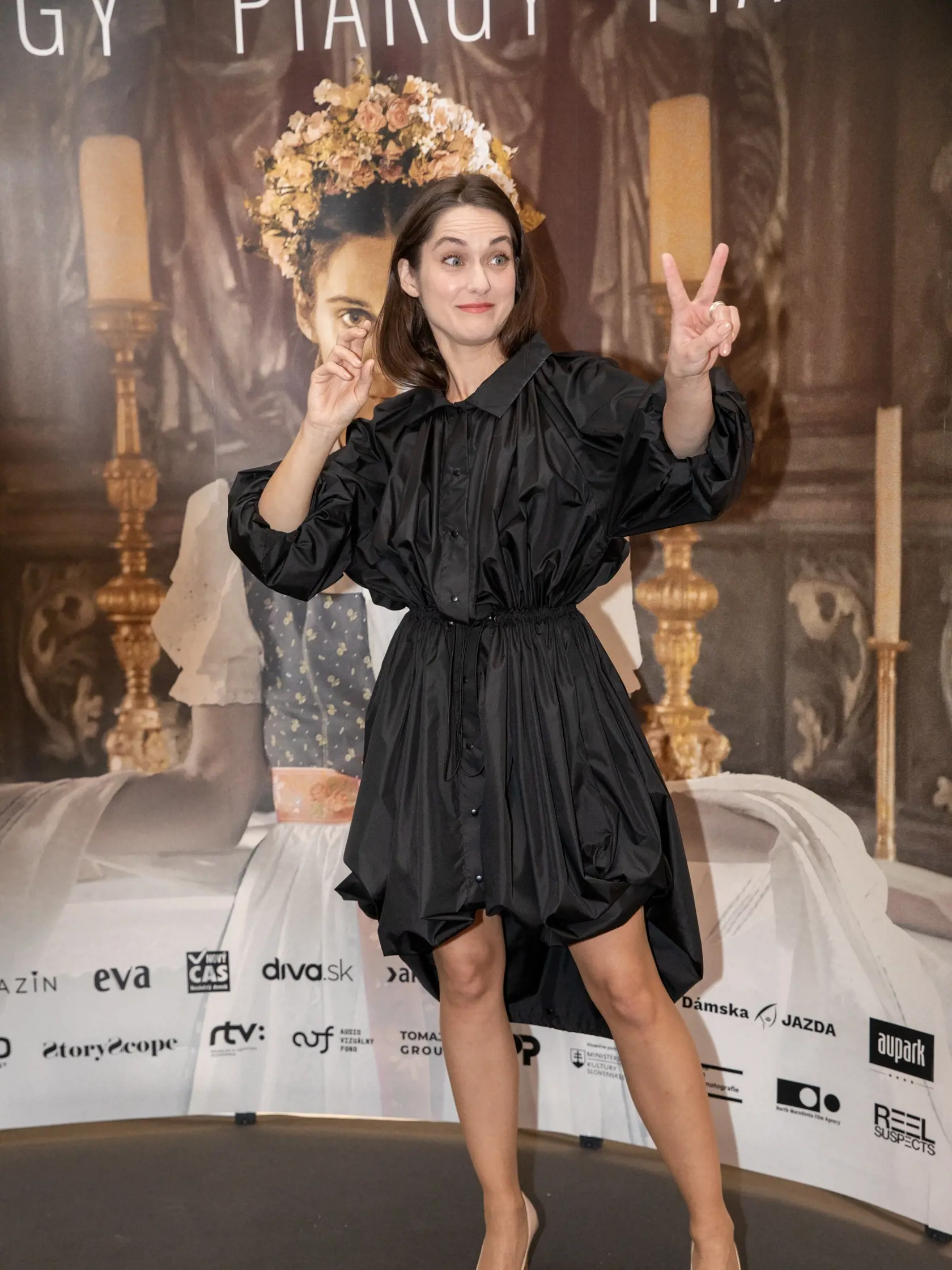 Na snímke je slávnostná premiéra filmu Piarga v Cinema City Aupark. Na fotke je slovenská herečka Judit Bardos.