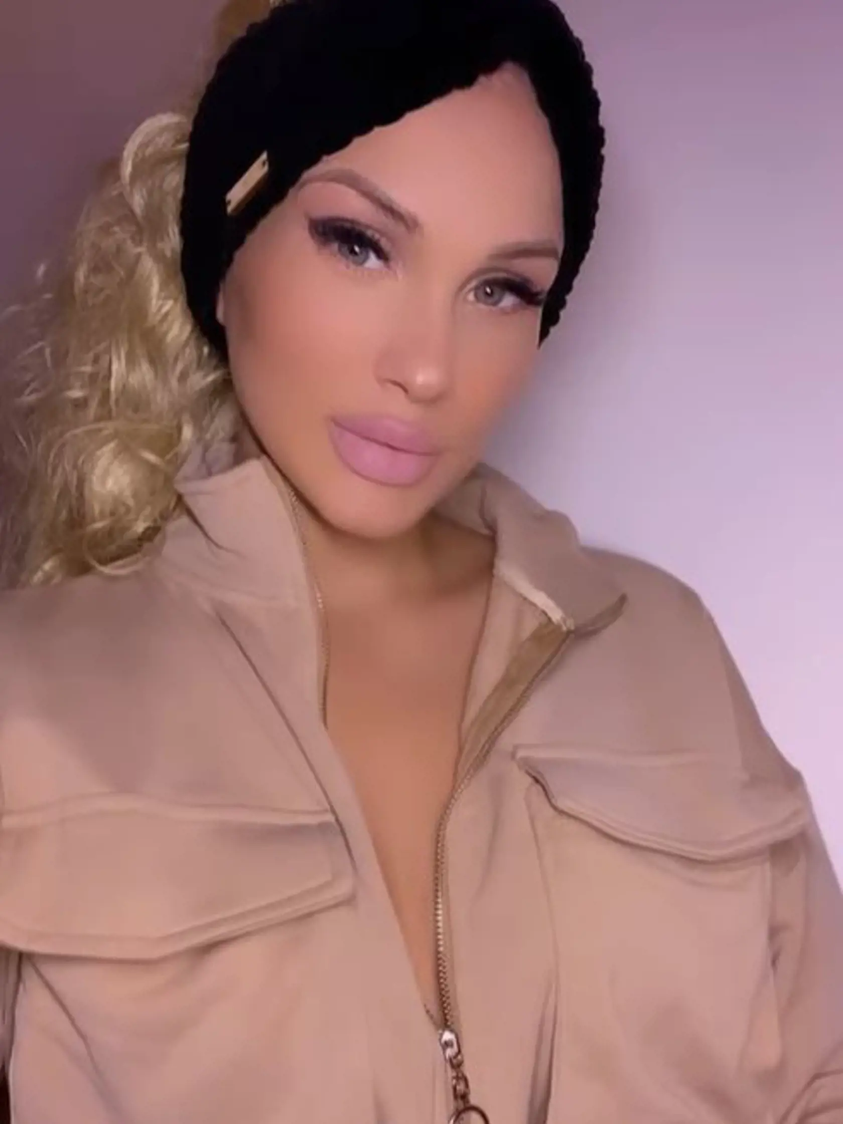 Takto vyzerajú farmárky po šou... To je ale zmena, čo? Alebo skôr... šikovné filtre? Na fotke Stanka.