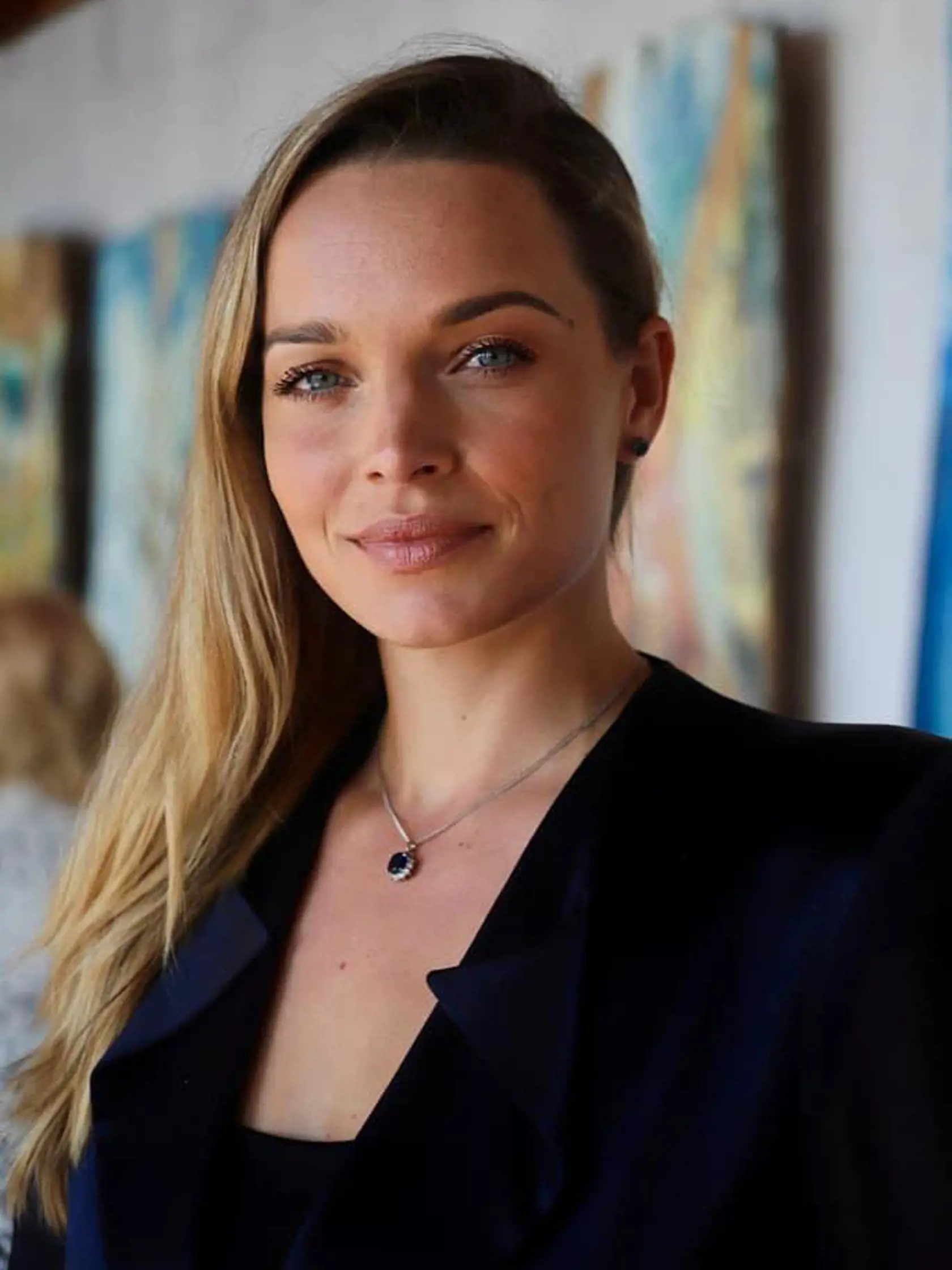 Romana Tabák patrí medzi najkrajšie slovenské političky...