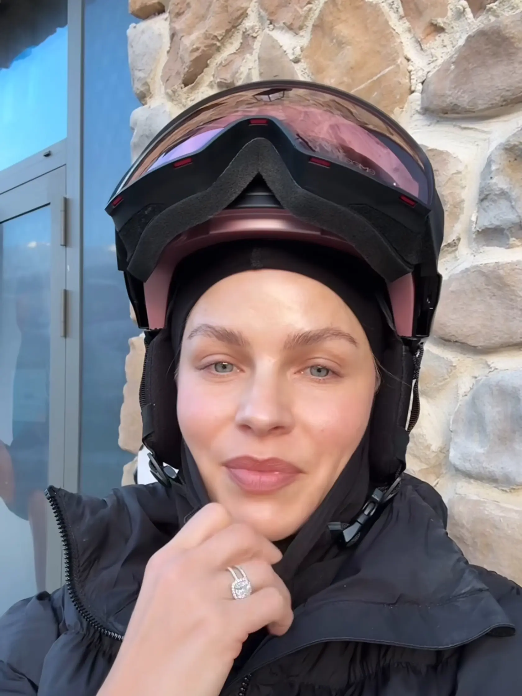 Ivana sa pochválila krásnym prsteňom