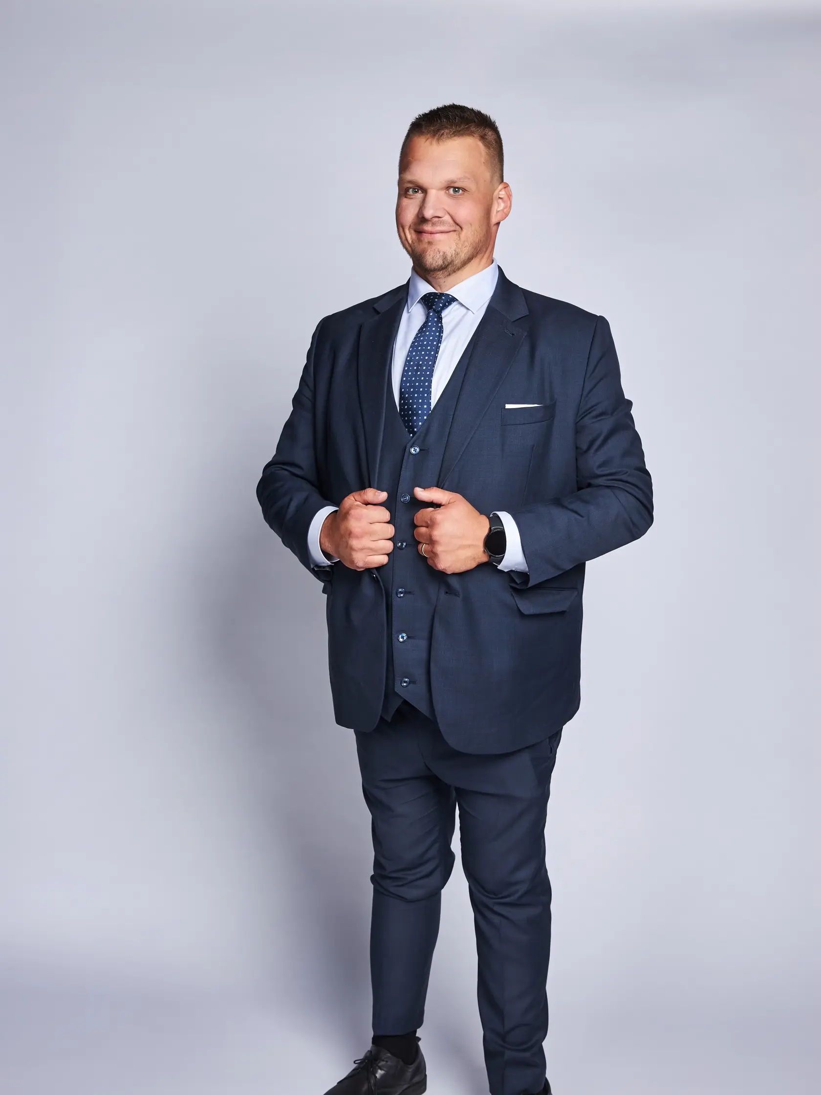 Kamionista Andrej vážil 245 kíl. V šou sa mu podarilo zhodiť 116 kg.