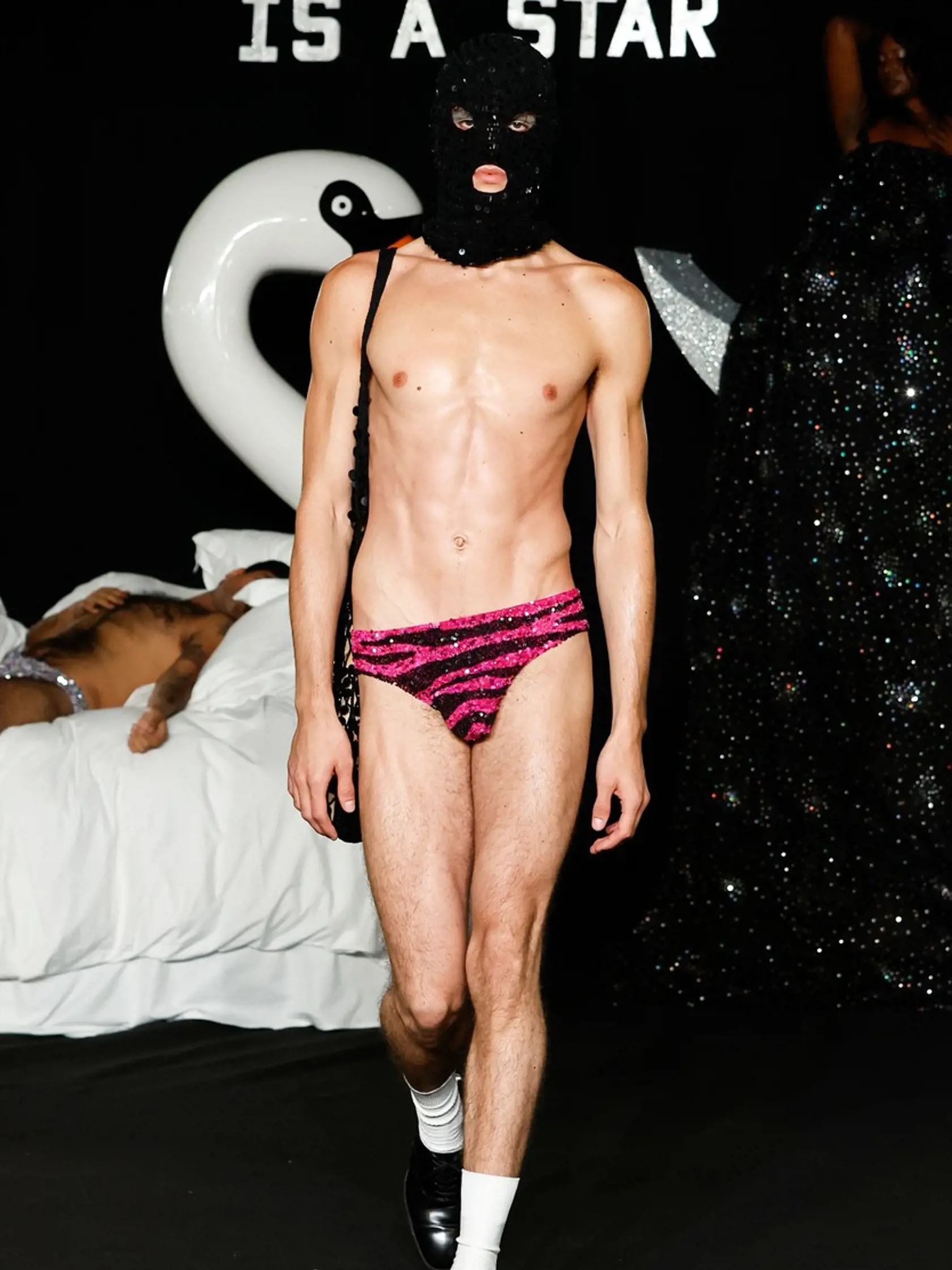 Ashish Show - Slipy a kukla stačia...