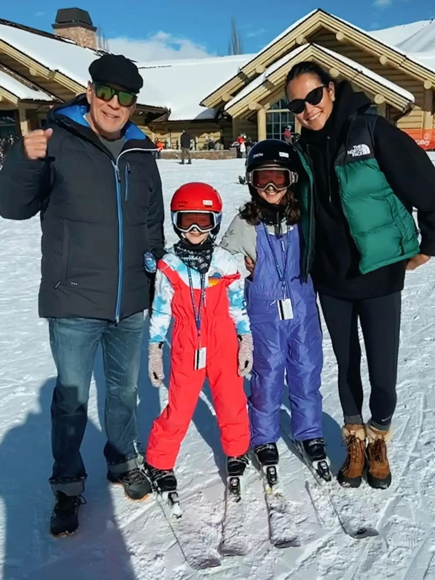 Emma Heming Willis, manžela Brucea Willisa, s dcérami Mabel a Evelyn.