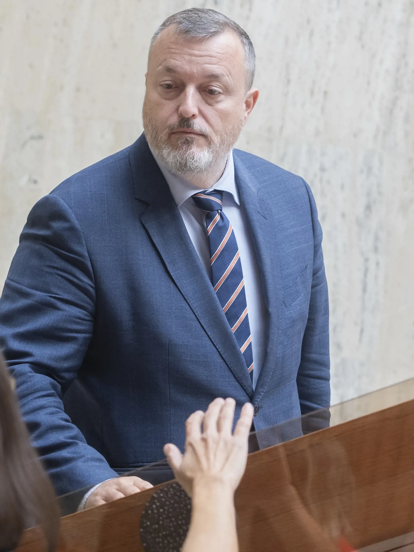 Na snímke minister práce, sociálnych vecí a rodiny SR Milan Krajniak (Sme rodina) prichádza na 104. schôdzu vlády SR 21. septembra 2022 v Bratislave. FOTO TASR - Martin Baumann